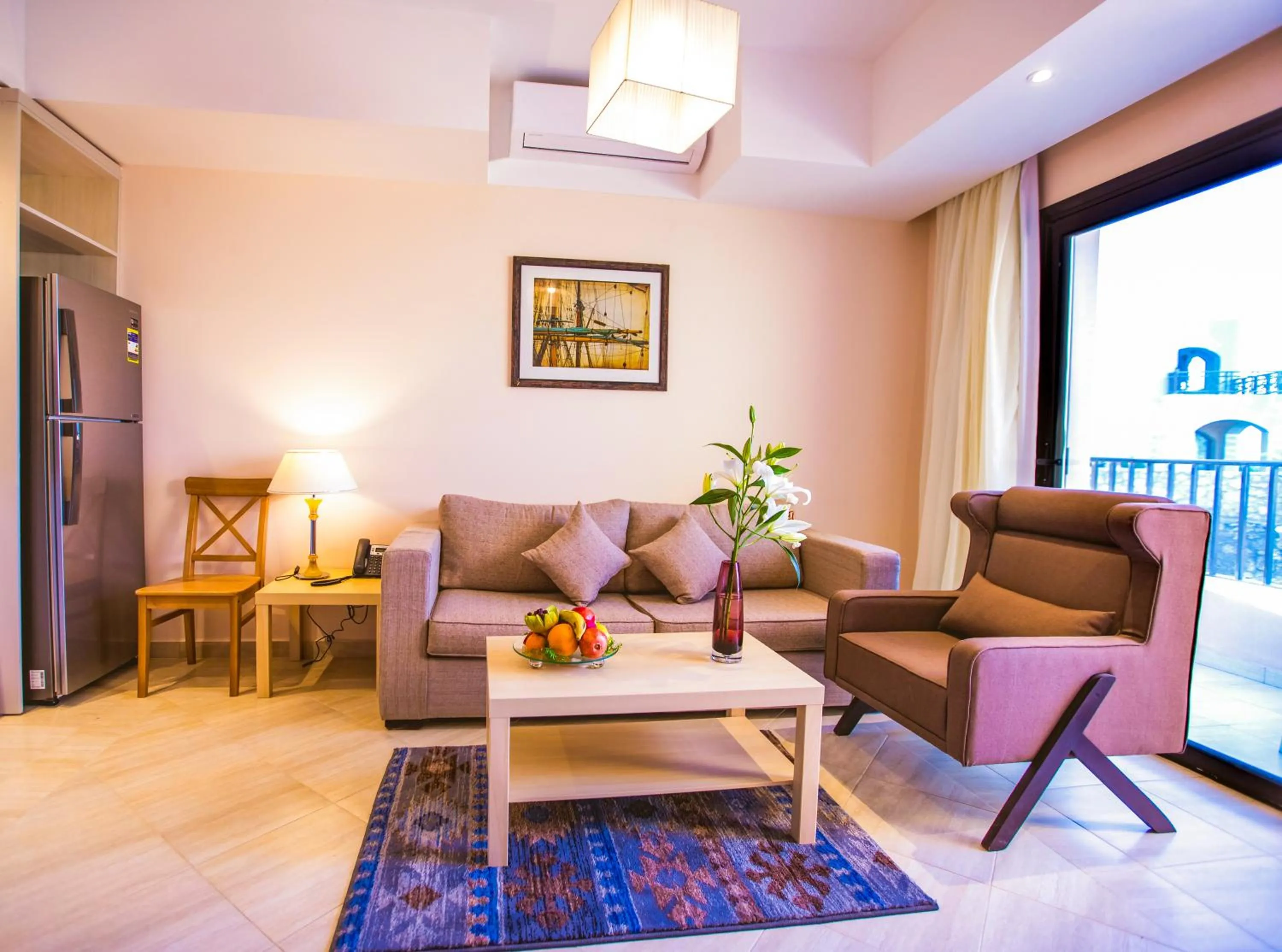 Living room in Sky View Suites Hotel