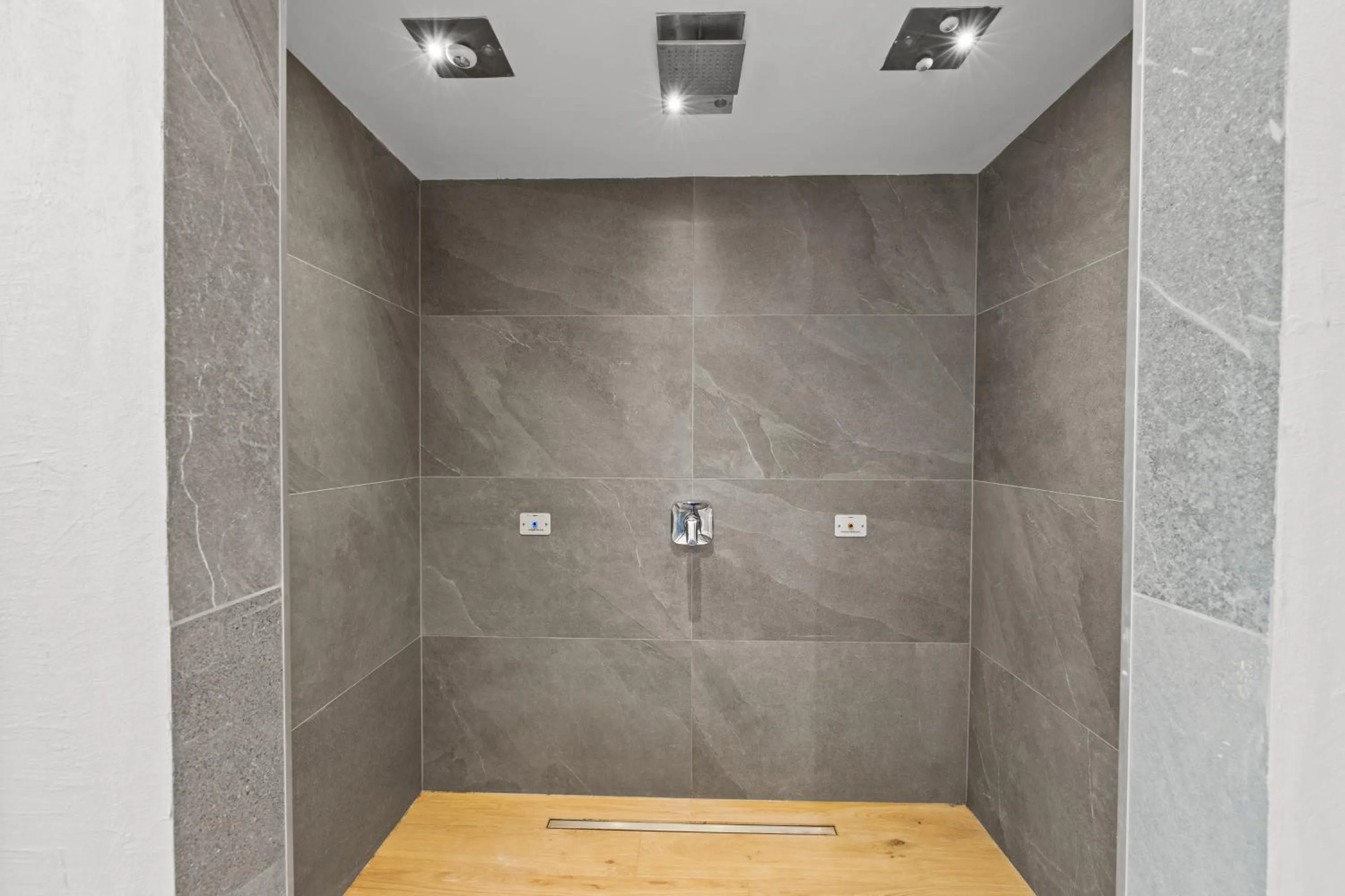 Shower in Aparthotel Princess