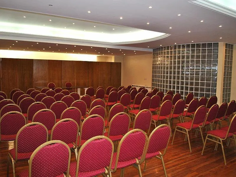 Business facilities in Altezza Apart Suites