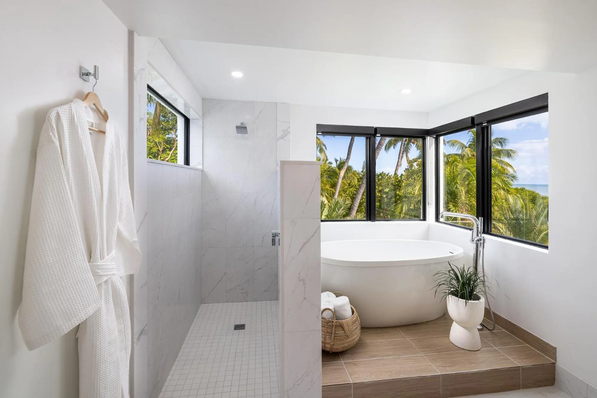 Pines &amp; Palms Resort