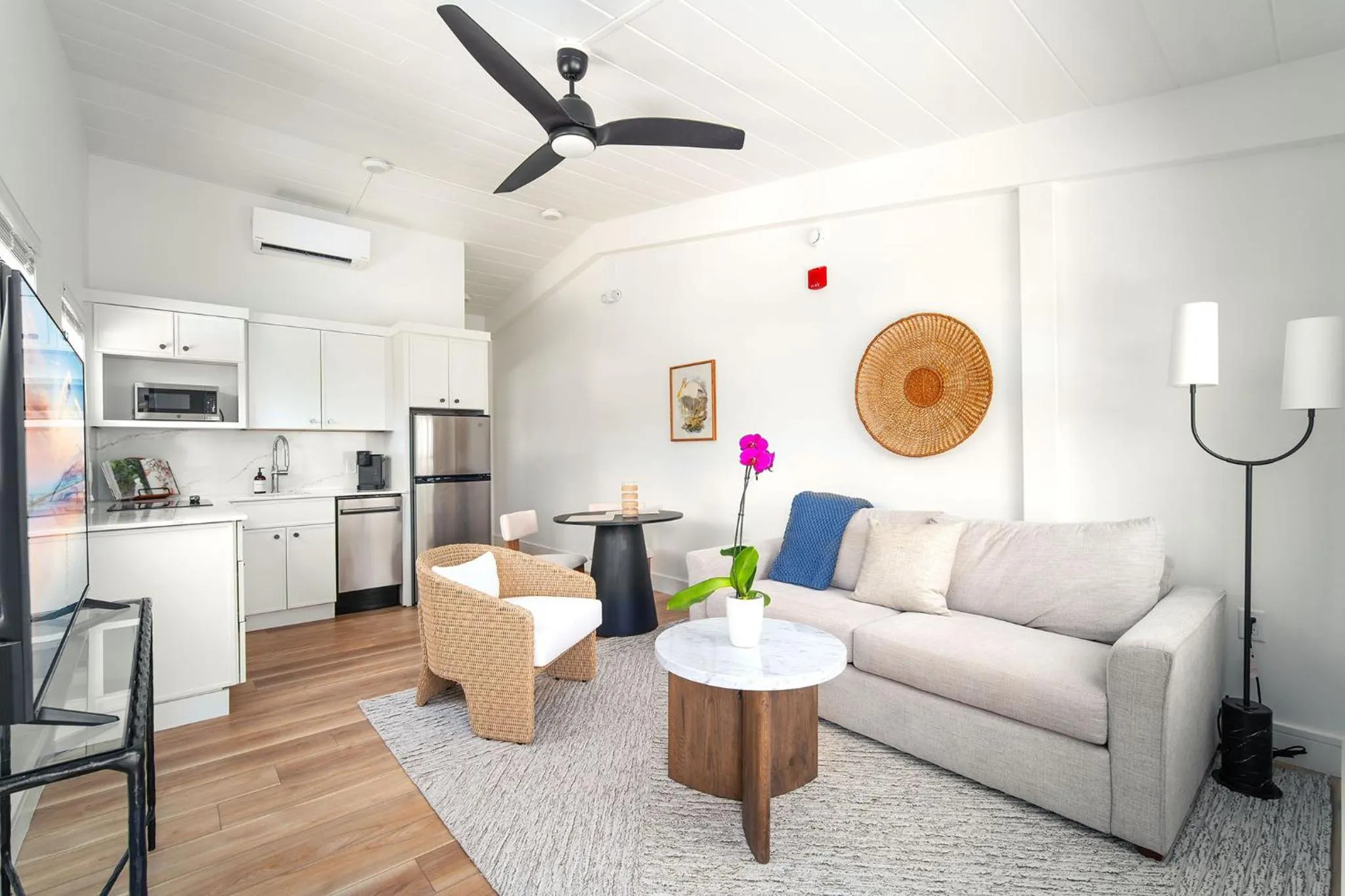 Pines &amp; Palms Resort