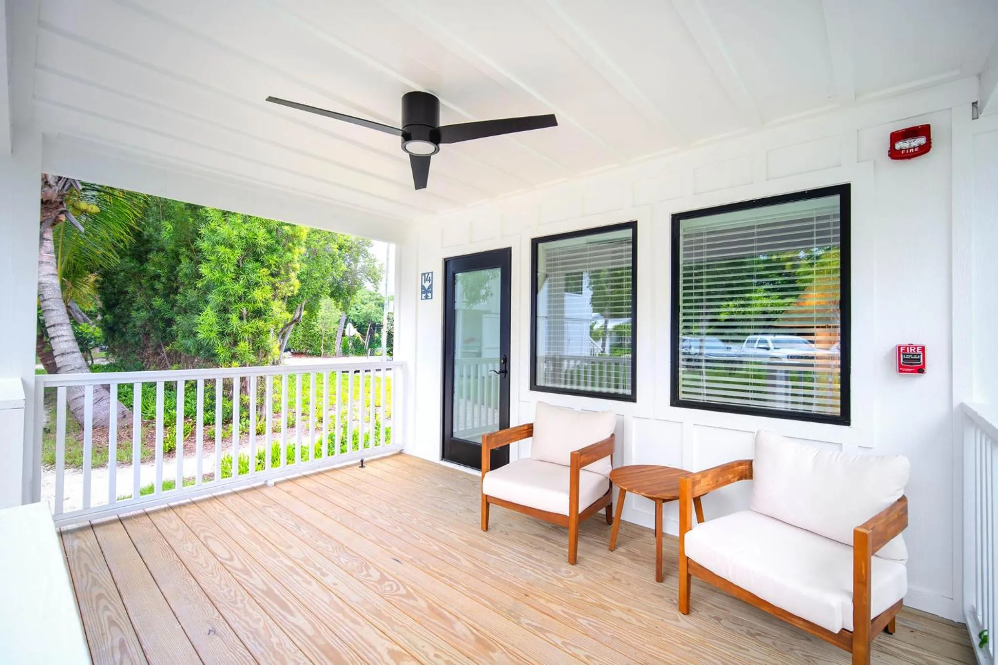 Pines &amp; Palms Resort