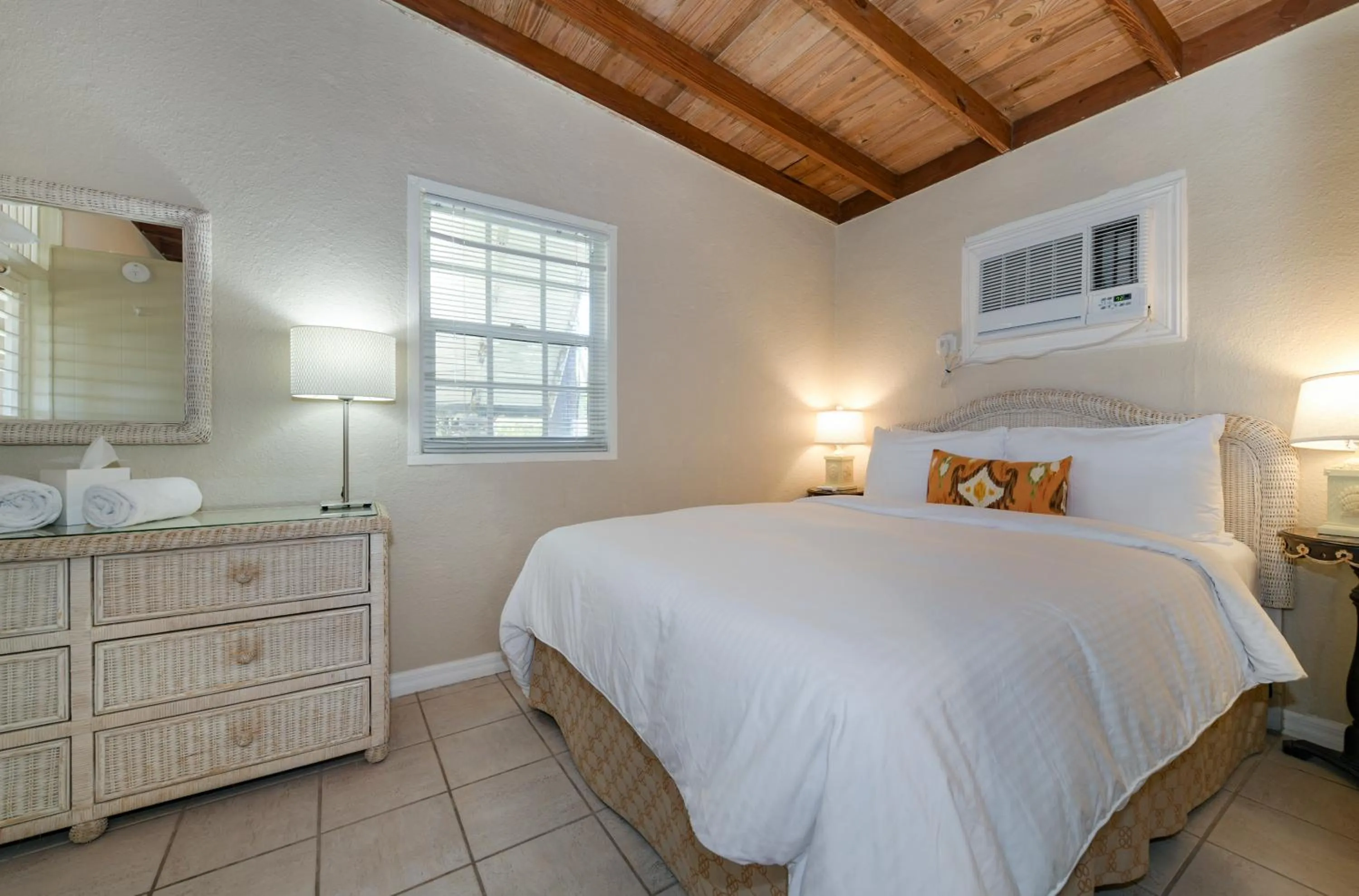 Bed in Pines &amp; Palms Resort