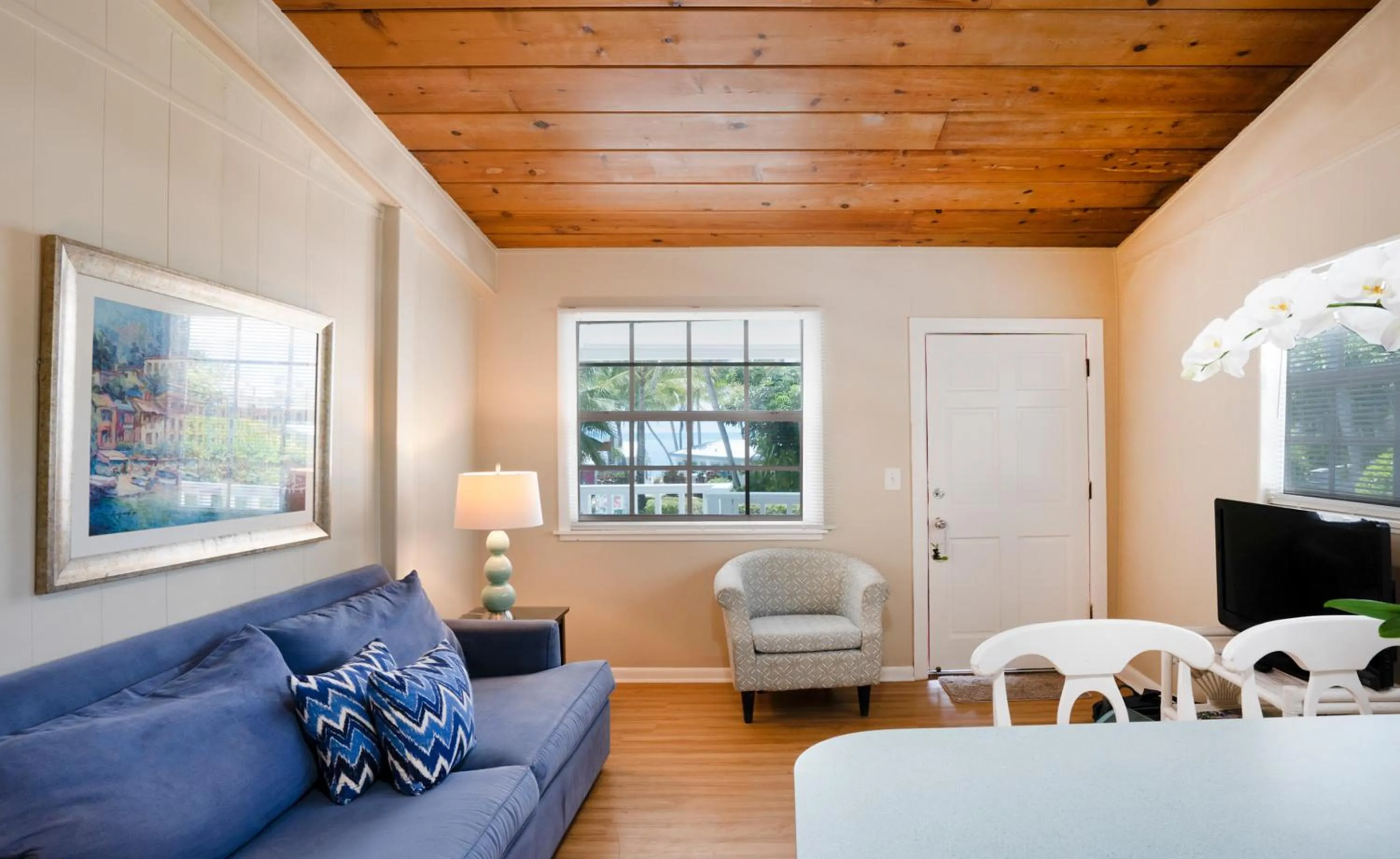 Pines &amp; Palms Resort