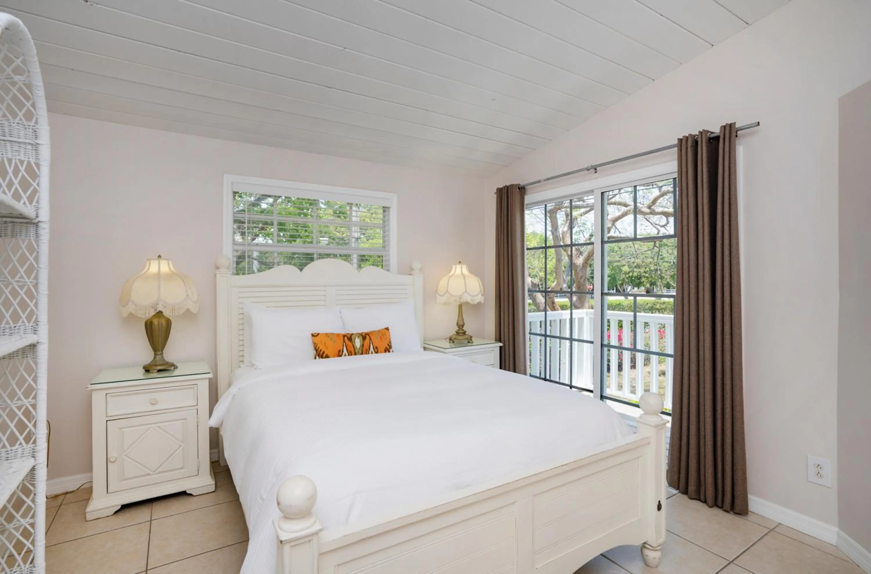 Bed in Pines &amp; Palms Resort