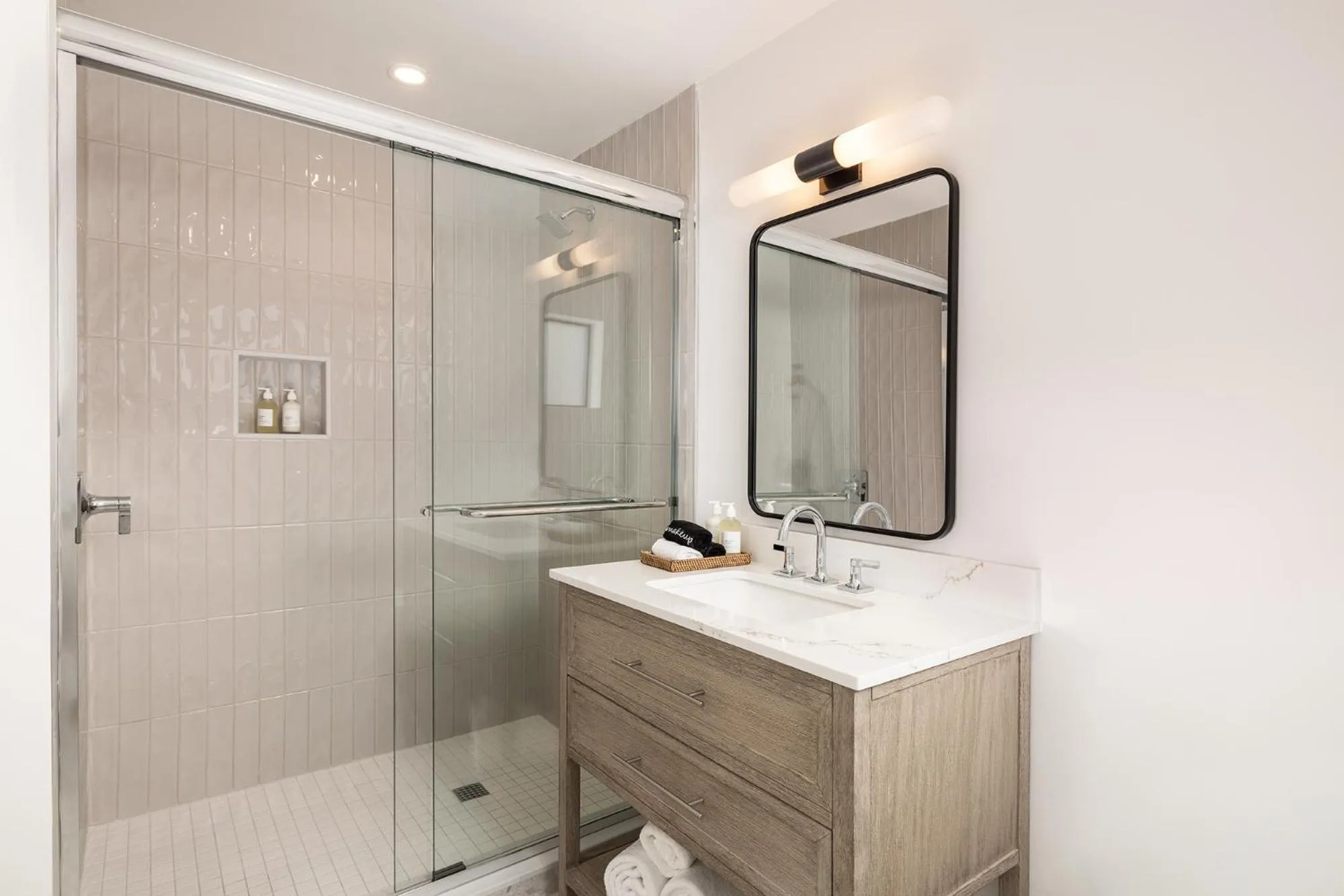 Pines &amp; Palms Resort