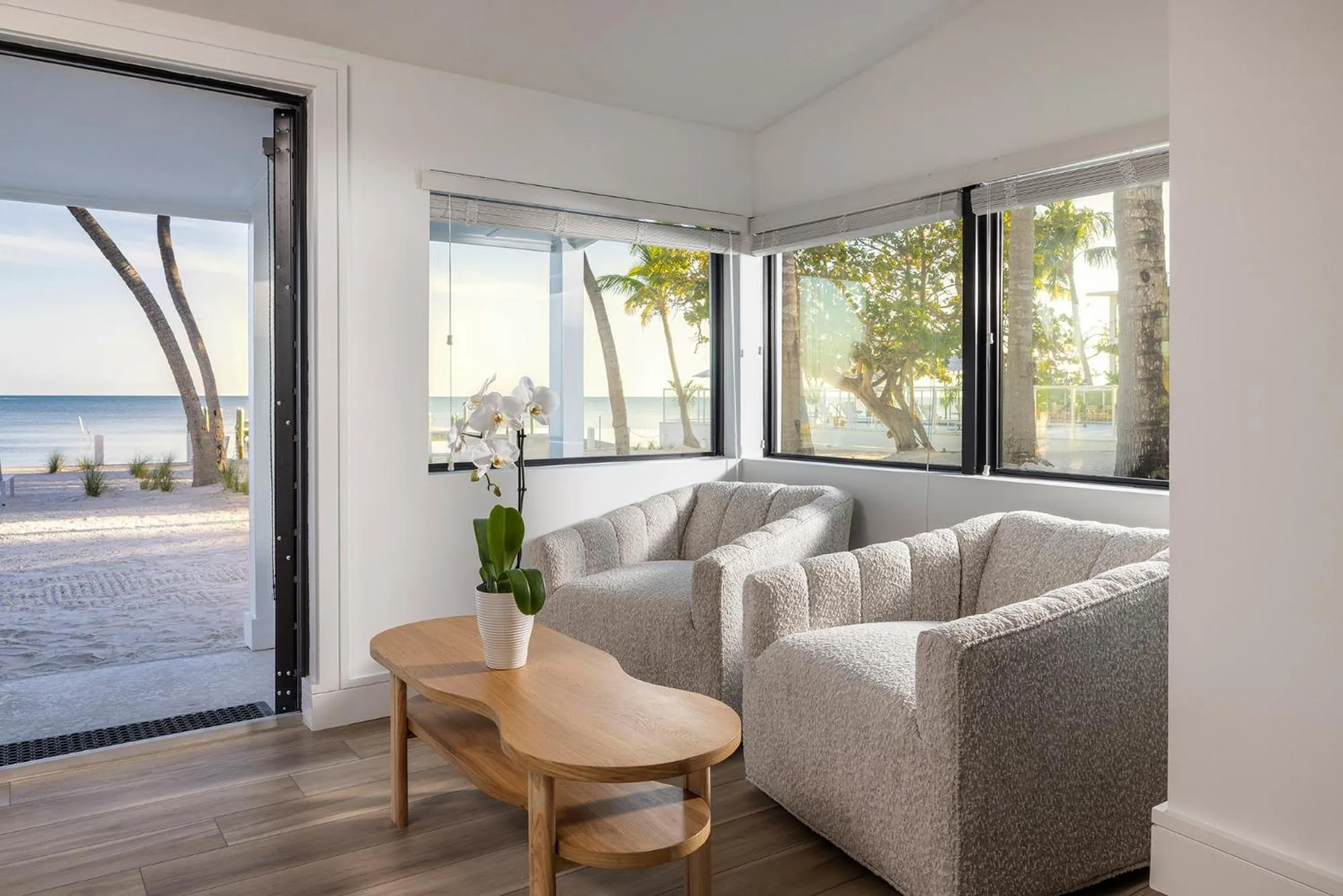 Pines &amp; Palms Resort