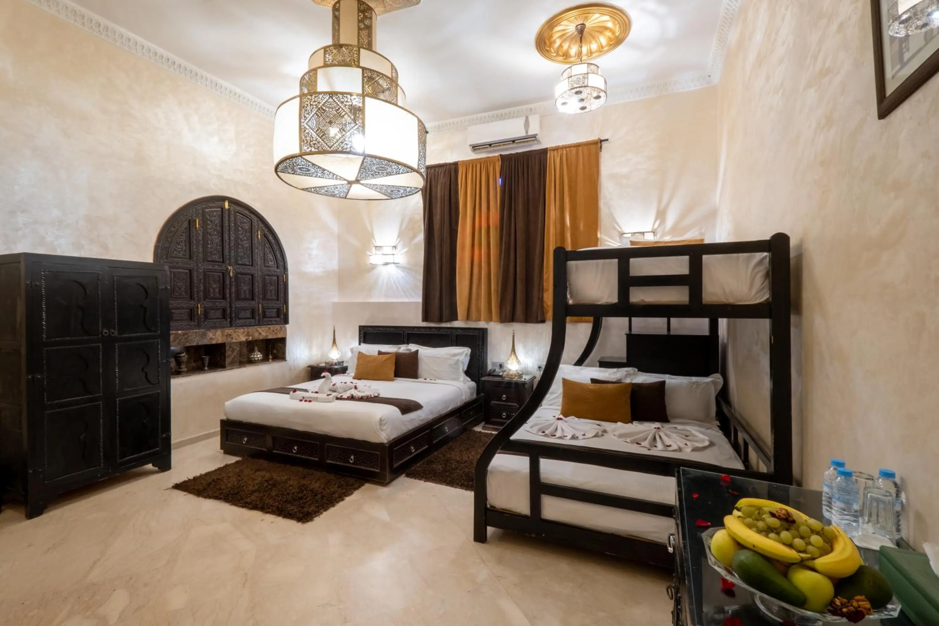 Bed in Riad Mabrouk