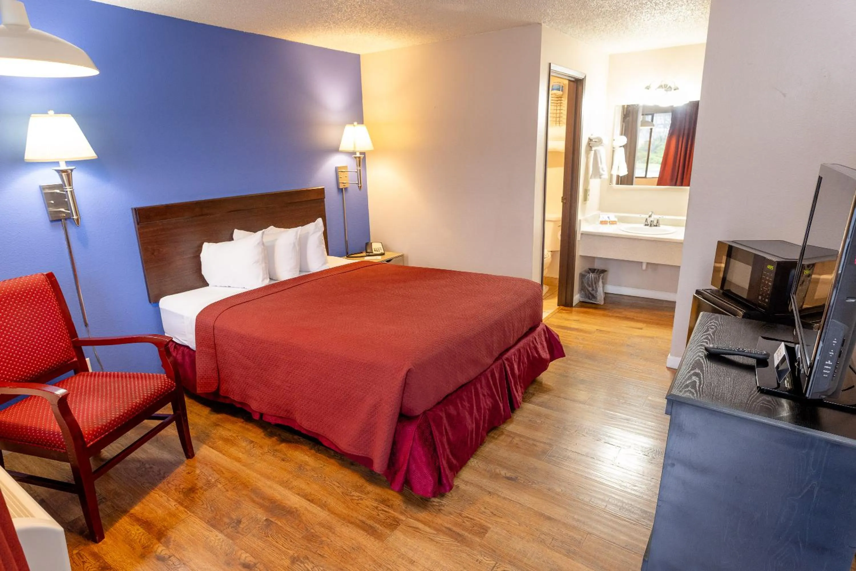 Bed in Motel Puyallup