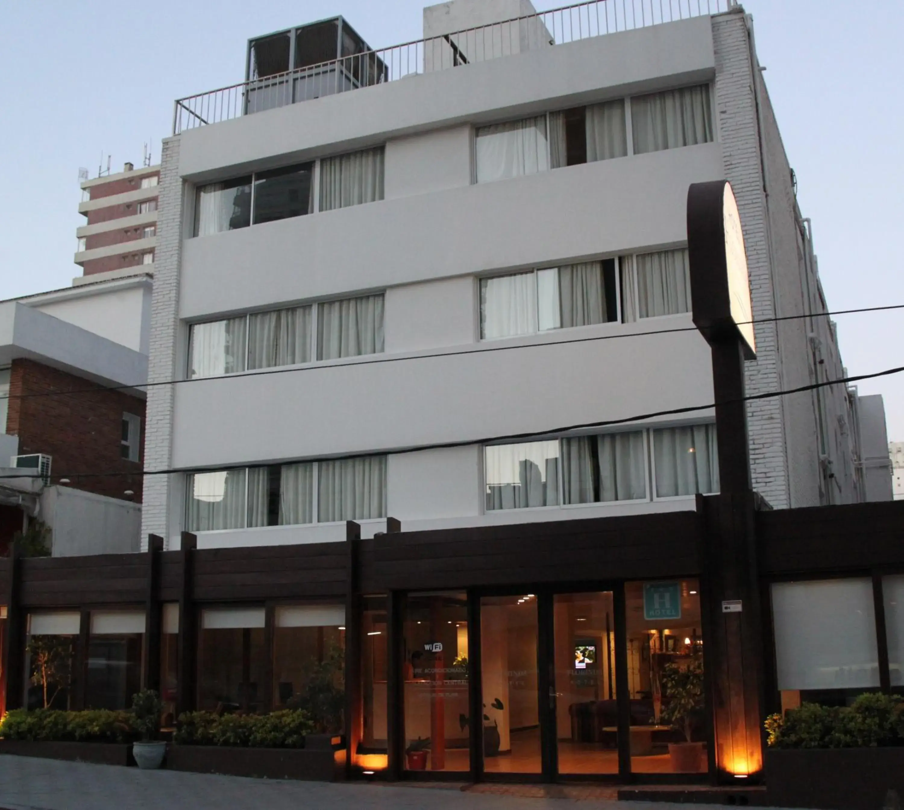 Property building in Hotel Florinda Property building in Hotel Florinda
