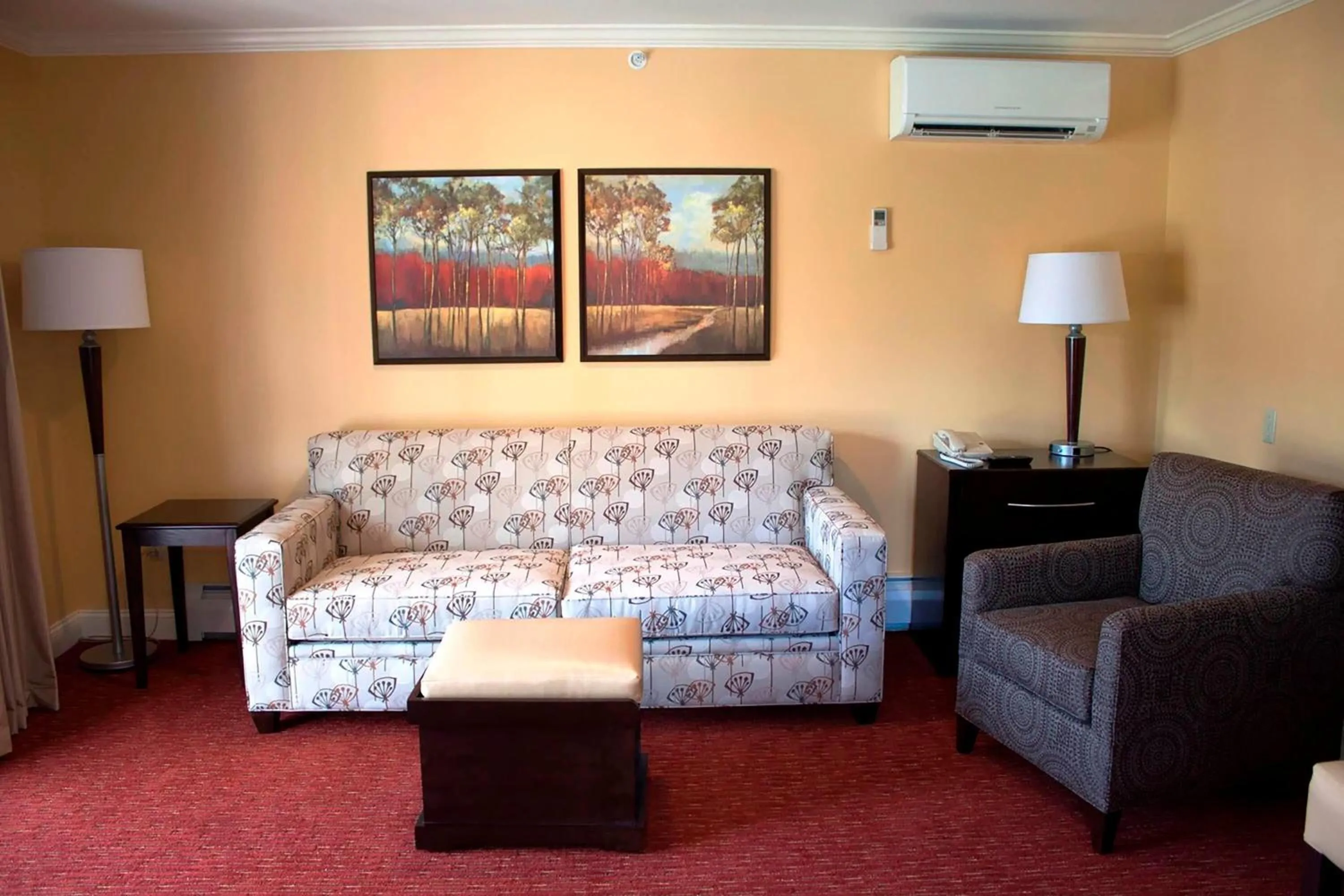 Photo of the whole room in Golden Gables Inn Dazzler Select by Wyndham