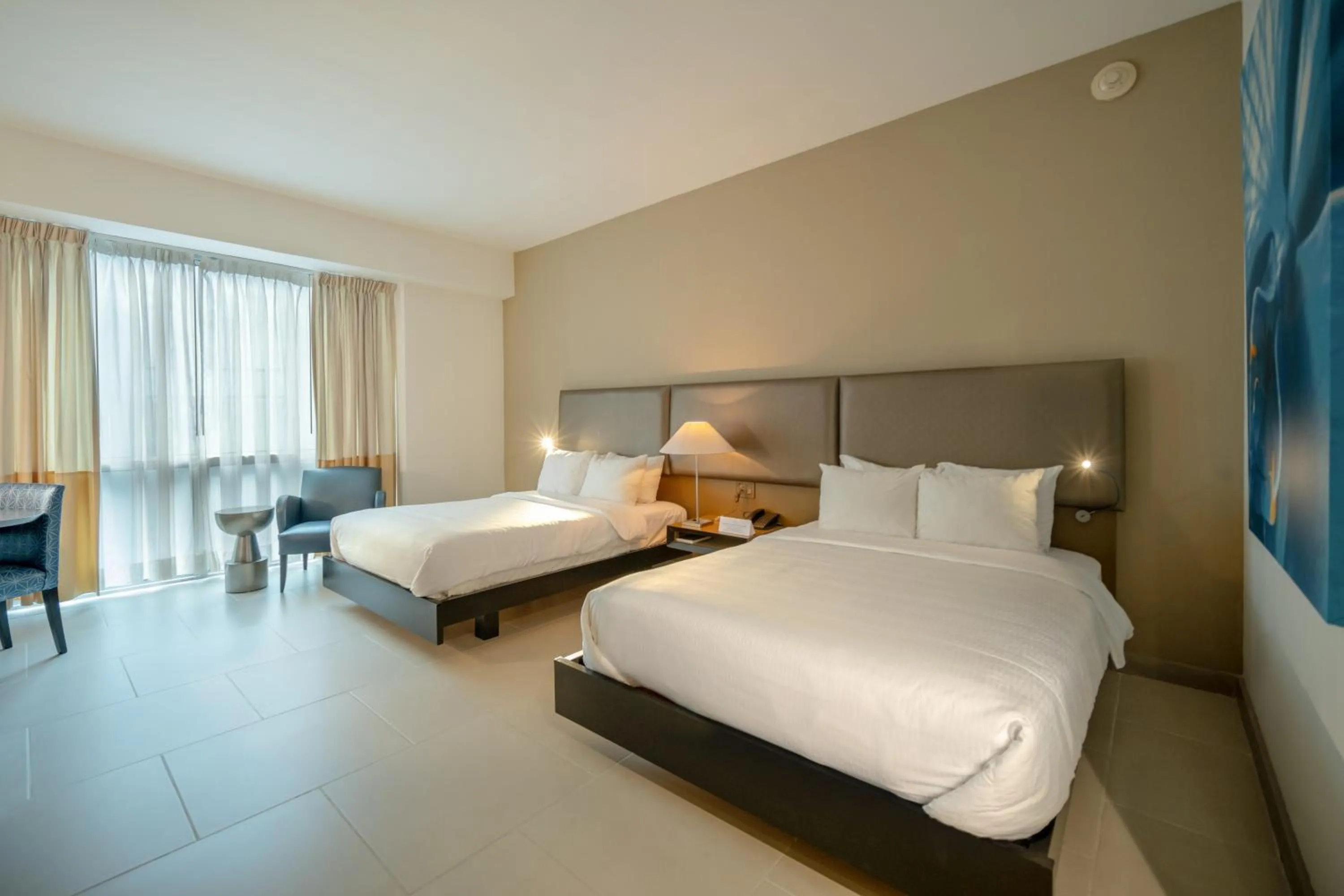 Photo of the whole room, Bed in Decapolis Hotel Panama City