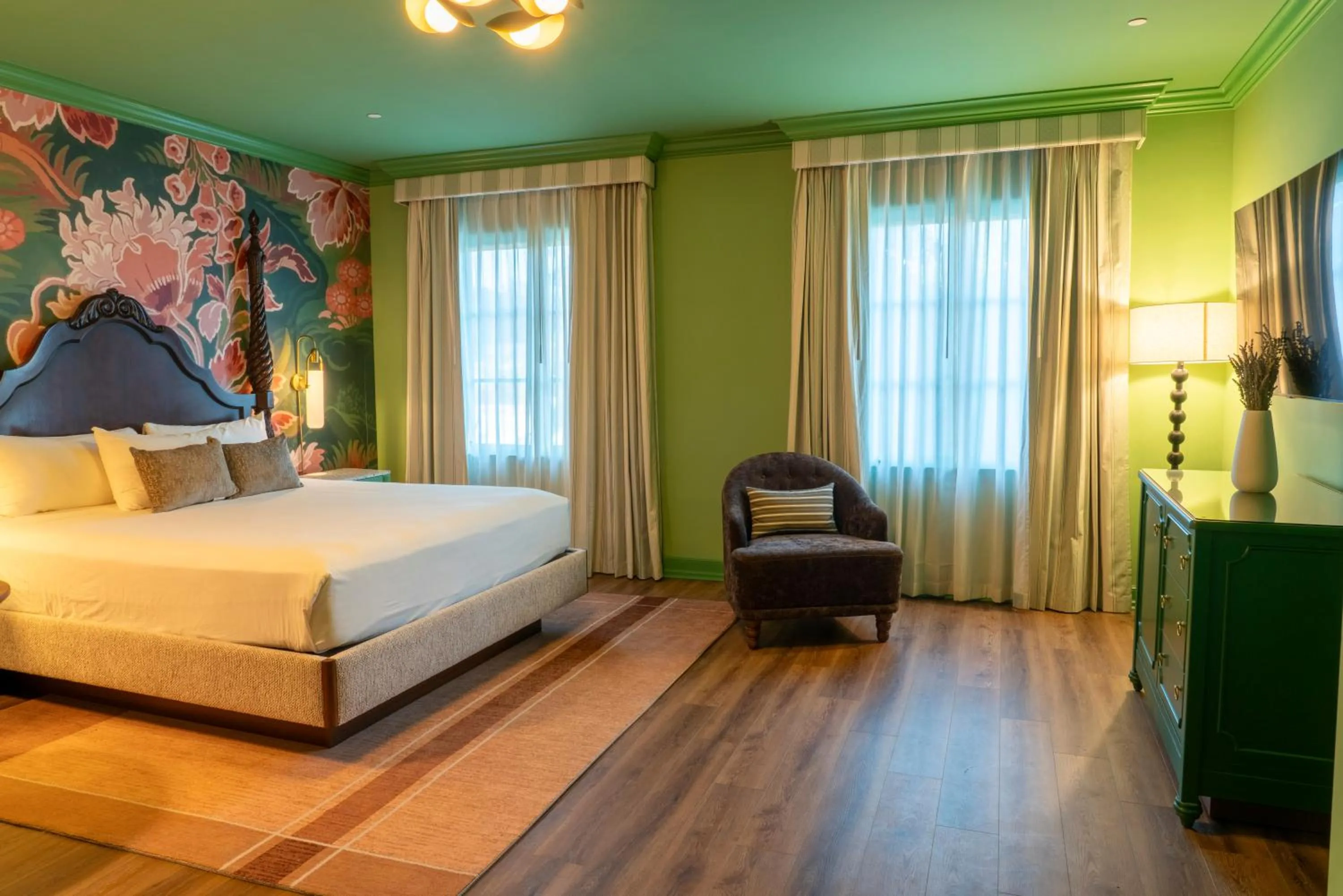 Bed in Carlton Hotel