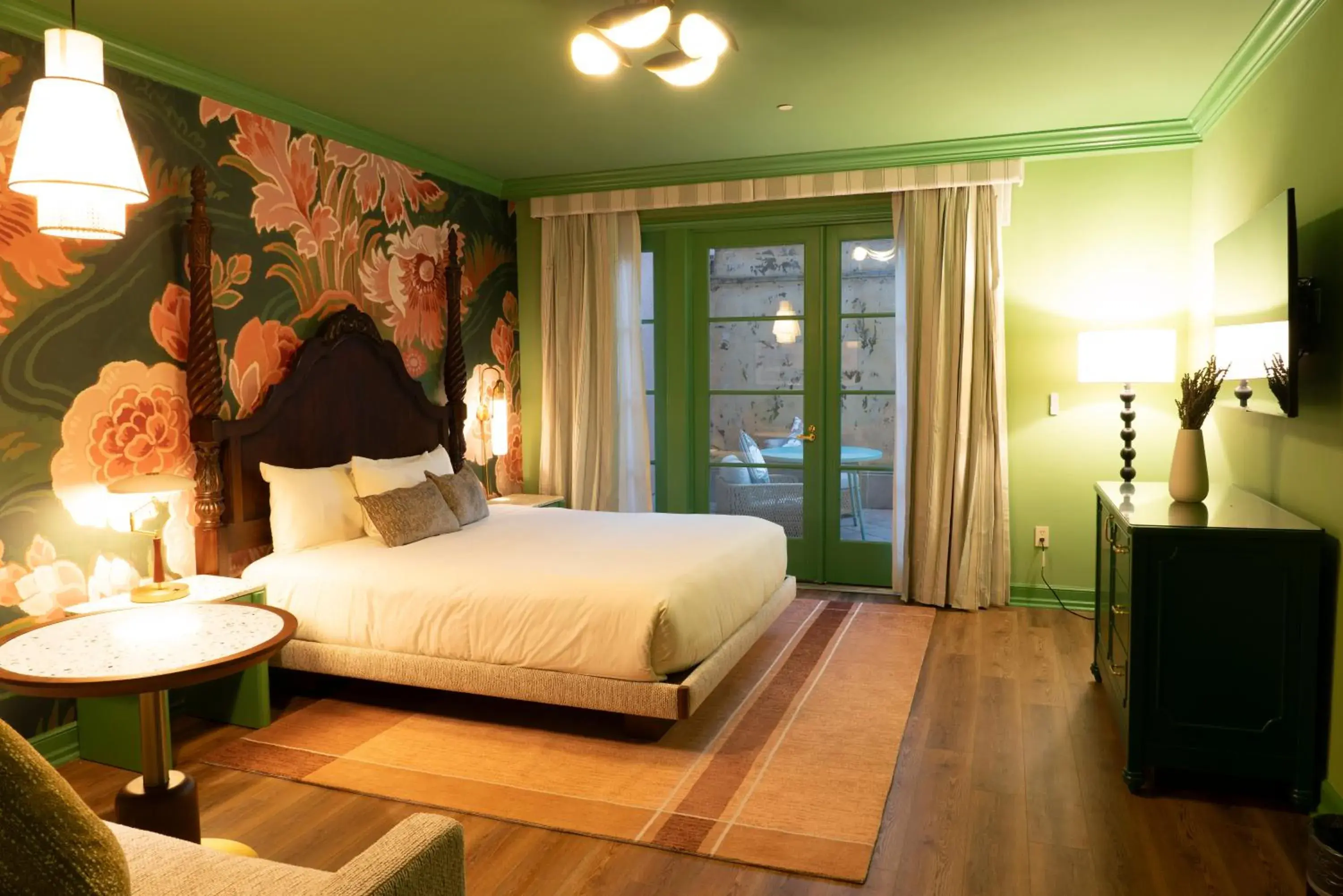 Bed in Carlton Hotel Bed in Carlton Hotel