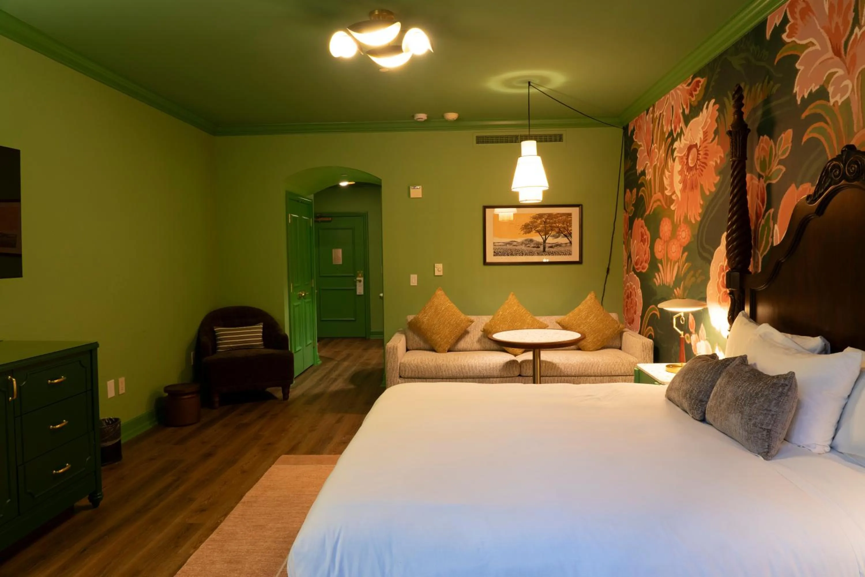 Bed in Carlton Hotel