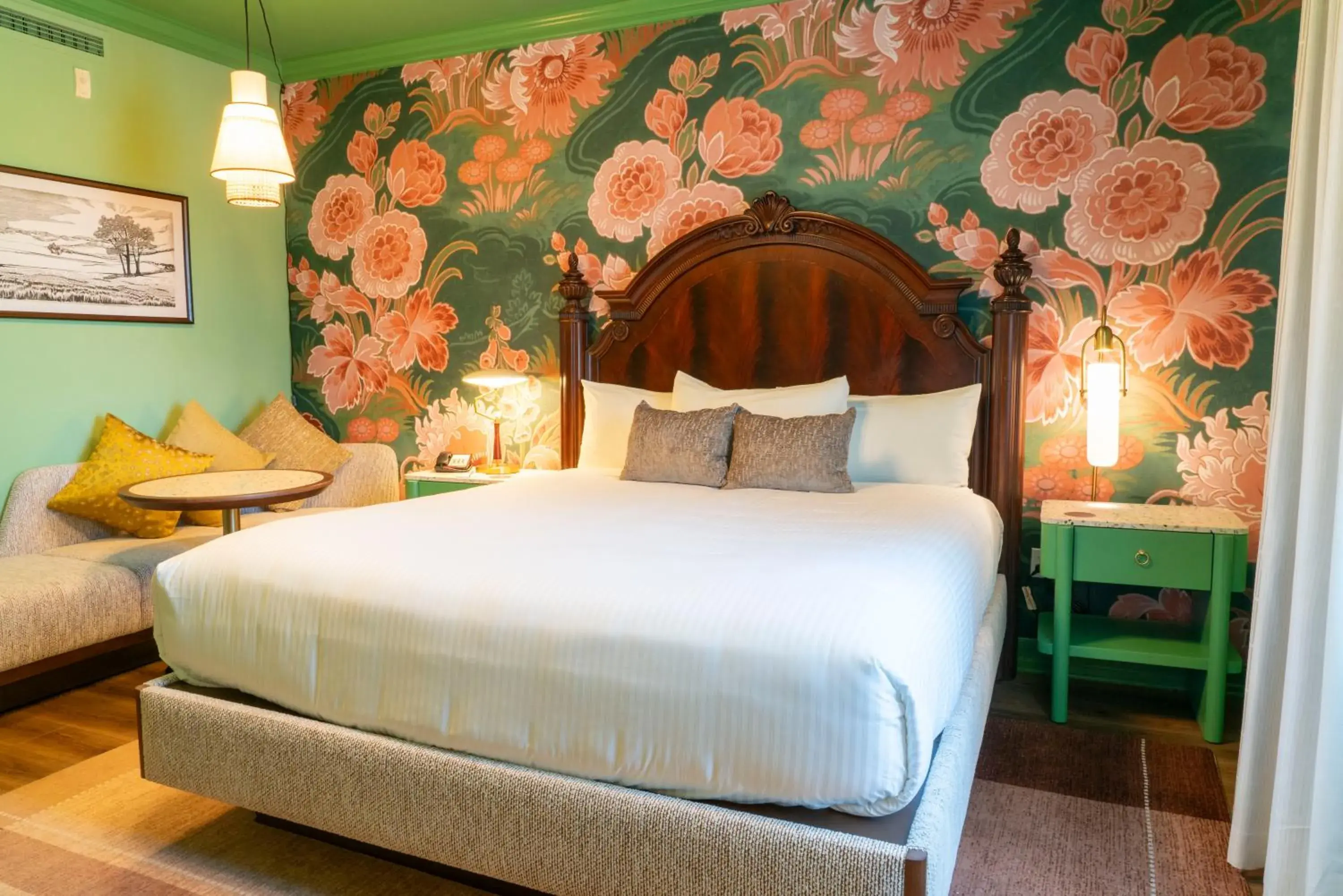 Bed in Carlton Hotel Bed in Carlton Hotel