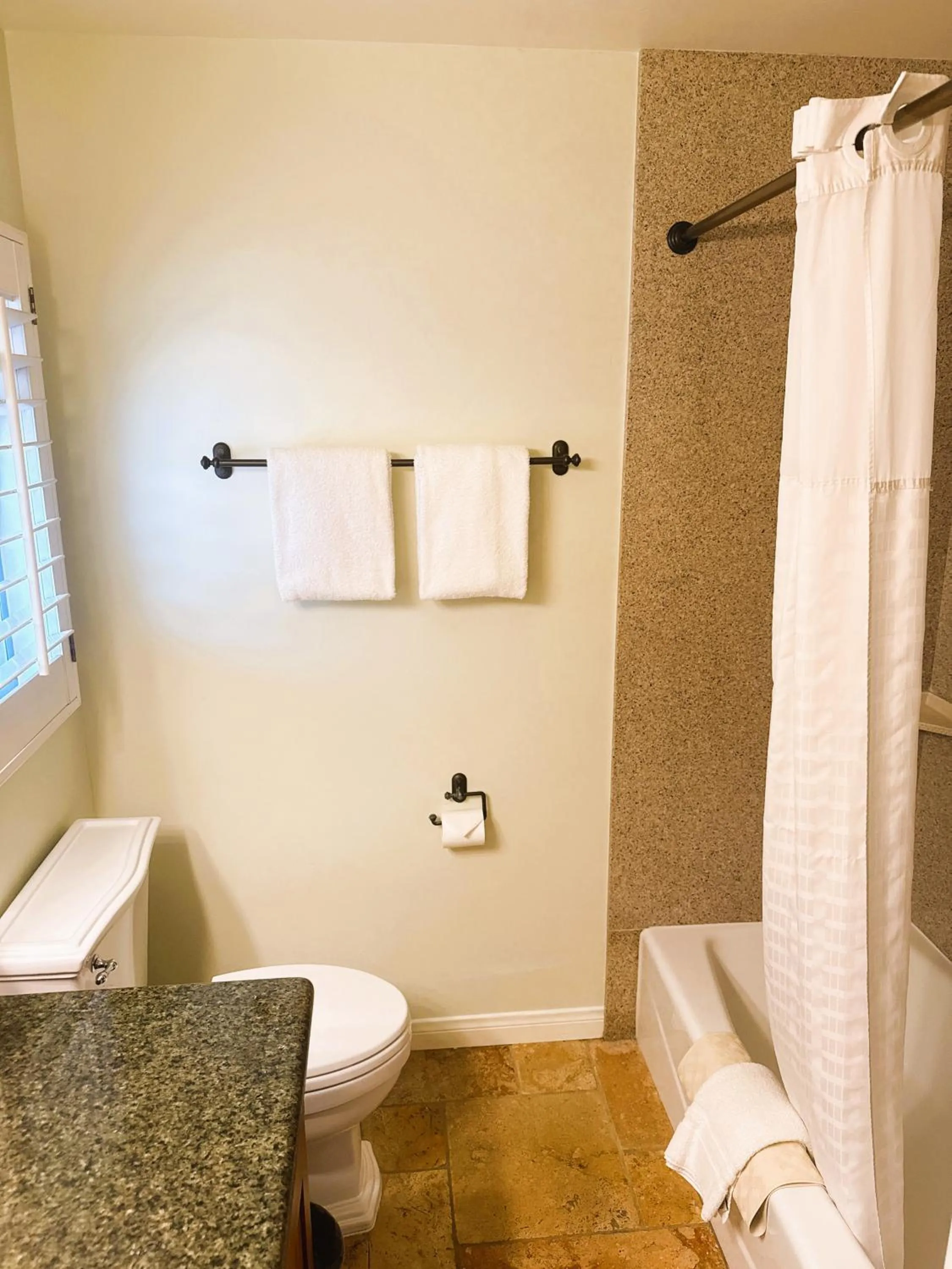 Castillo Inn at the Beach