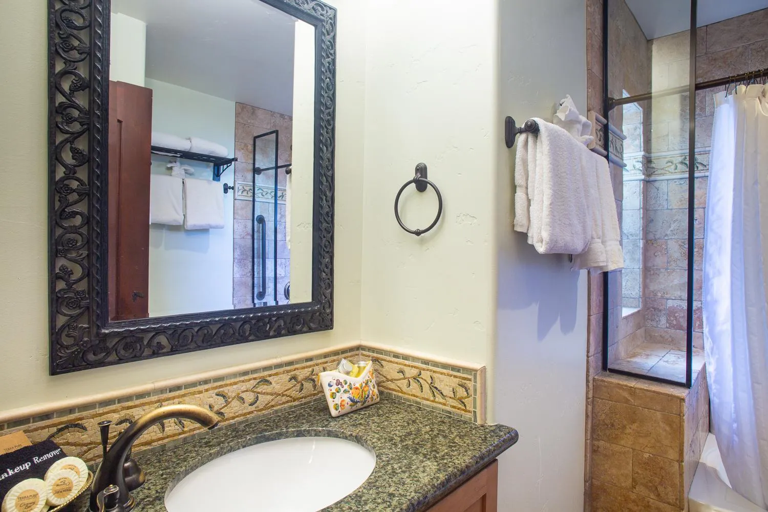 Castillo Inn at the Beach