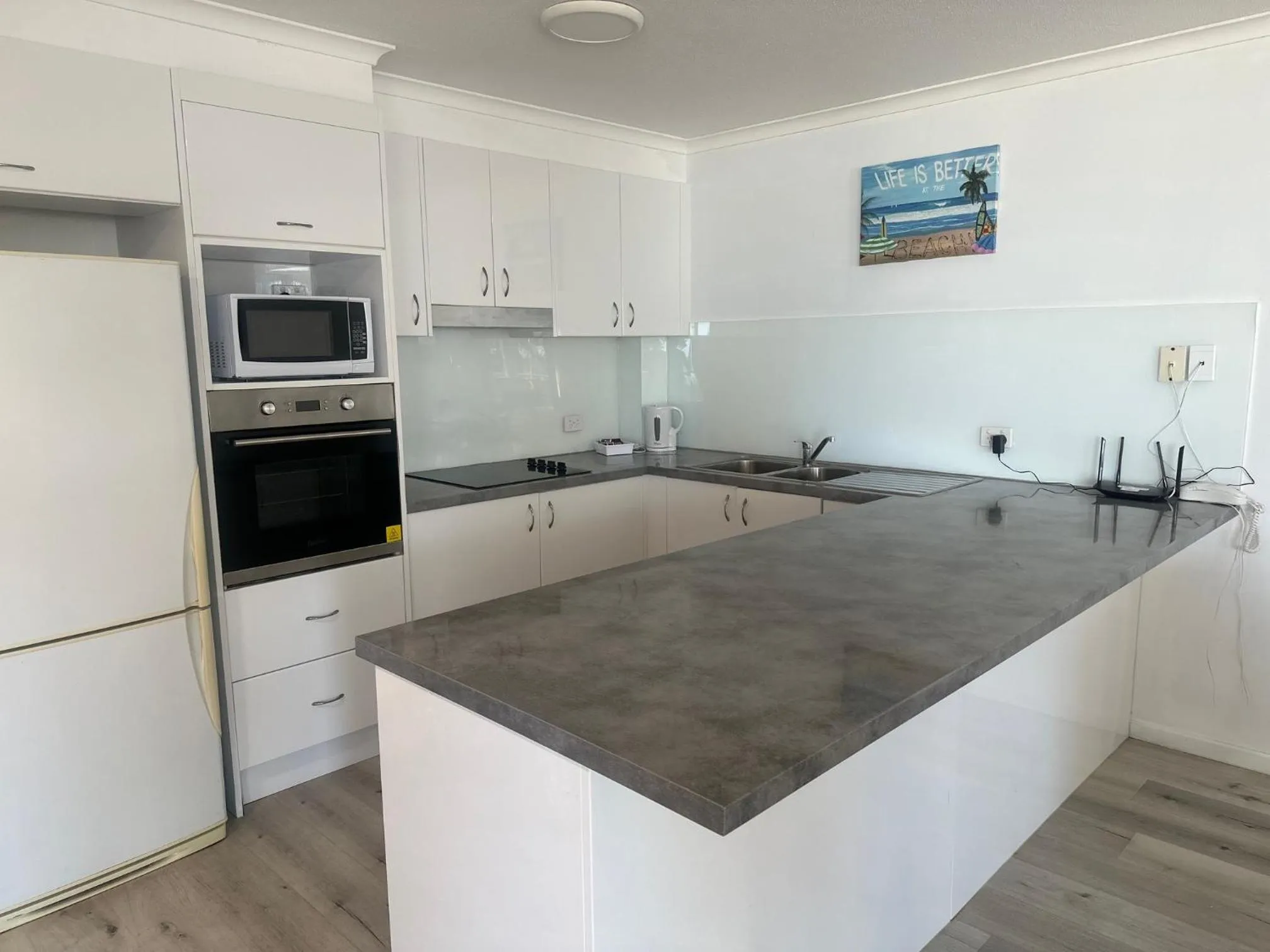 Kitchen or kitchenette in Sanctuary Beach Resort