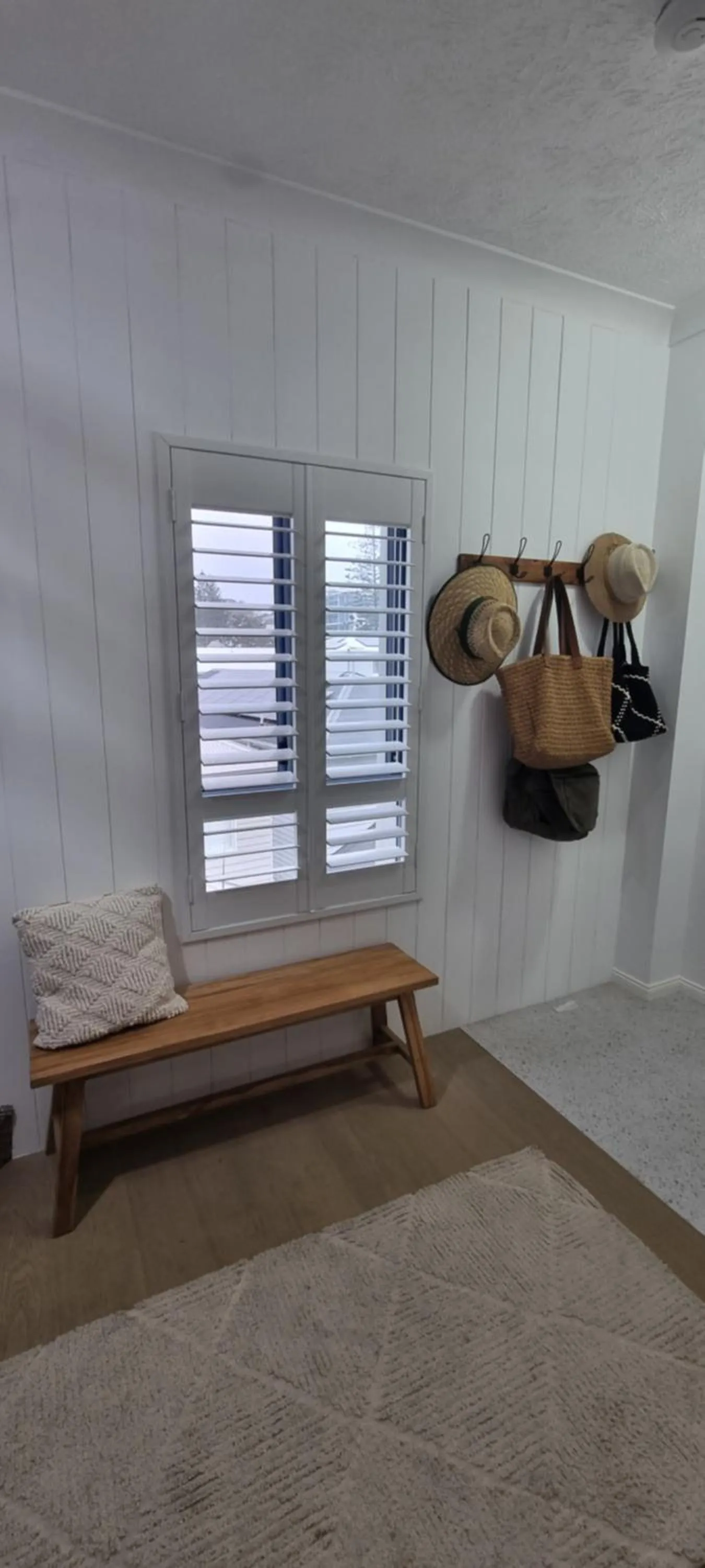 Seating area in Bella Mare Coolangatta Beachside Apartments