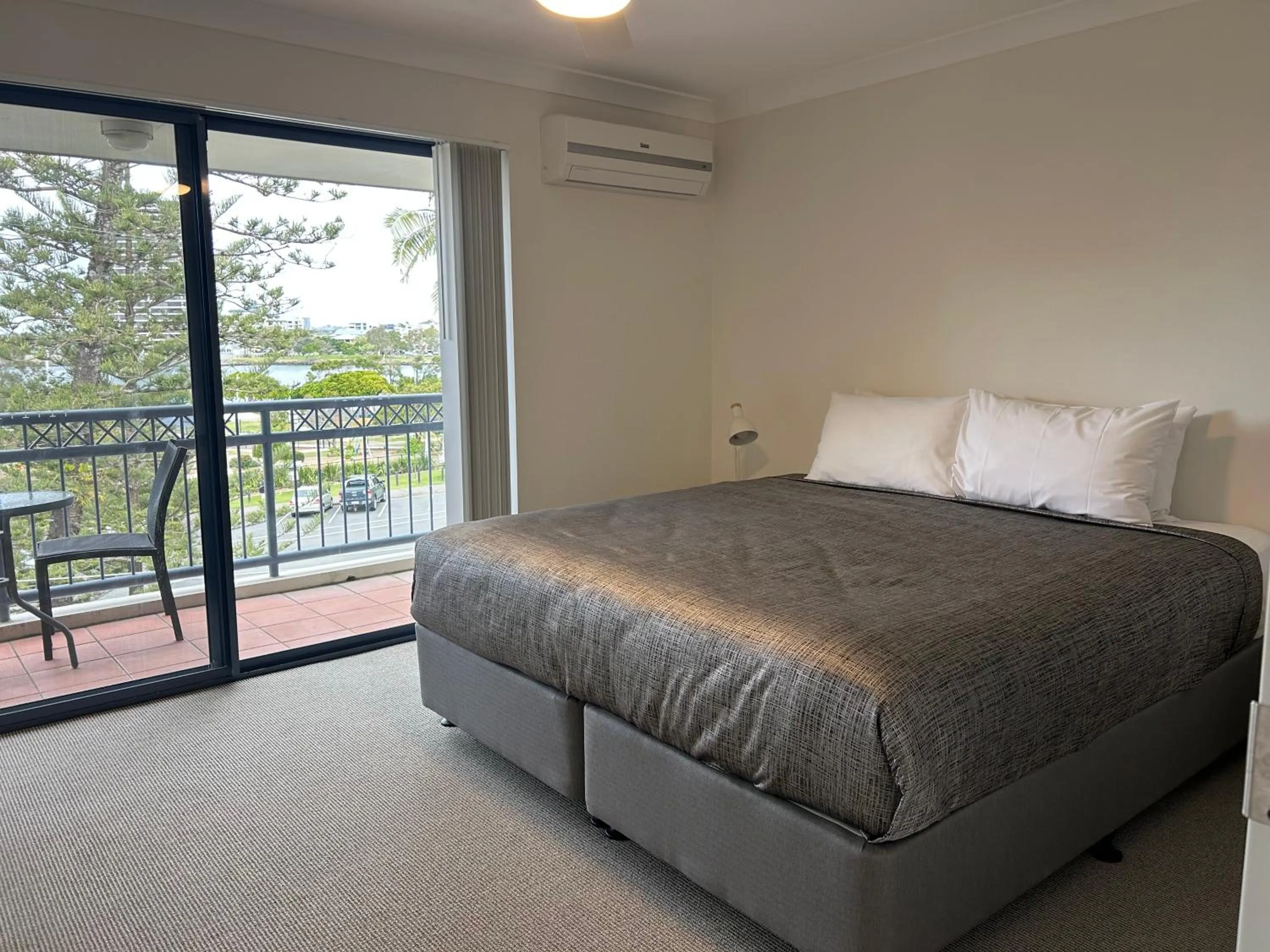 Bed in Bella Mare Coolangatta Beachside Apartments