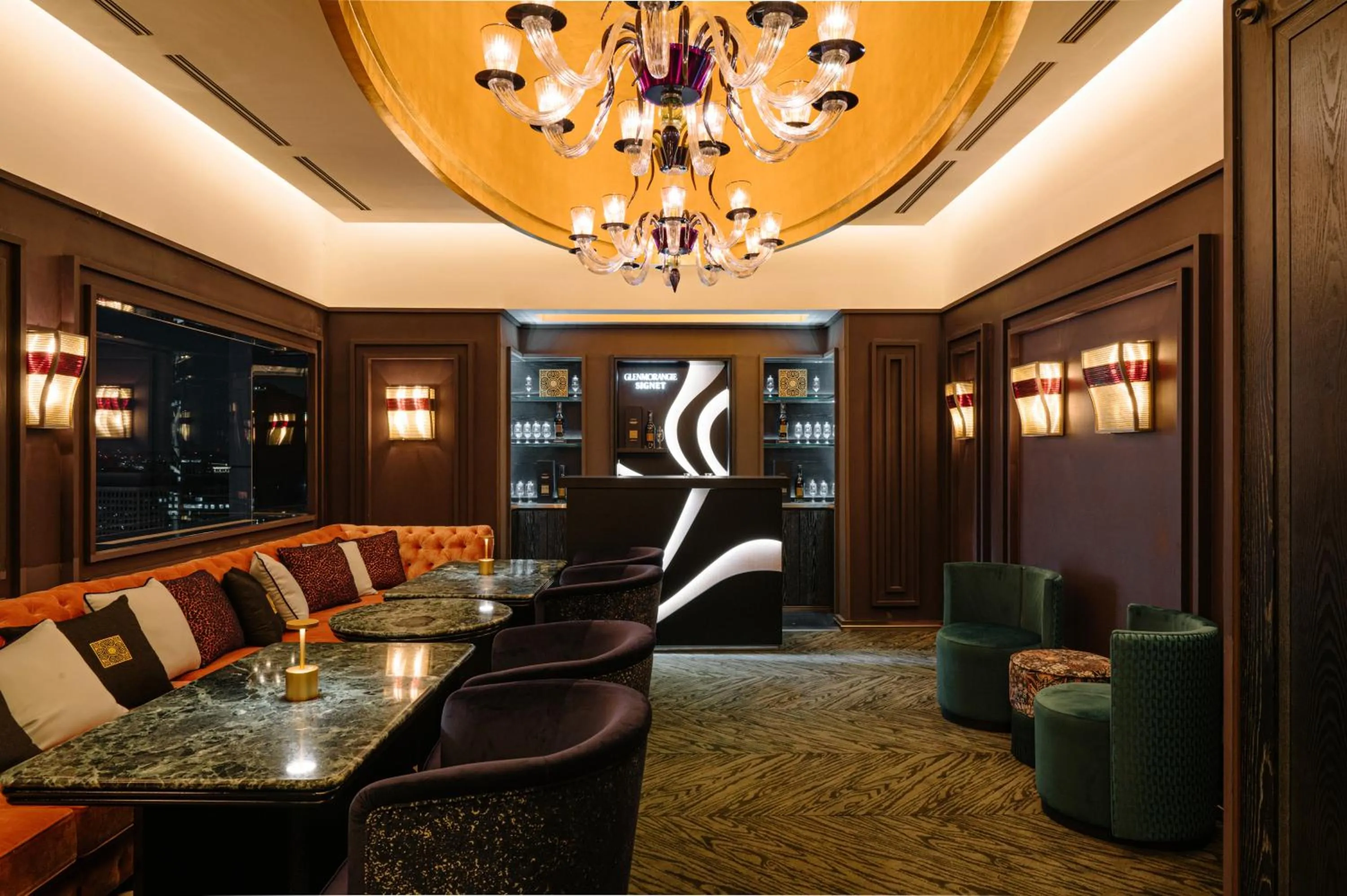 Lounge or bar in Lotte Hotel Seoul Executive Tower