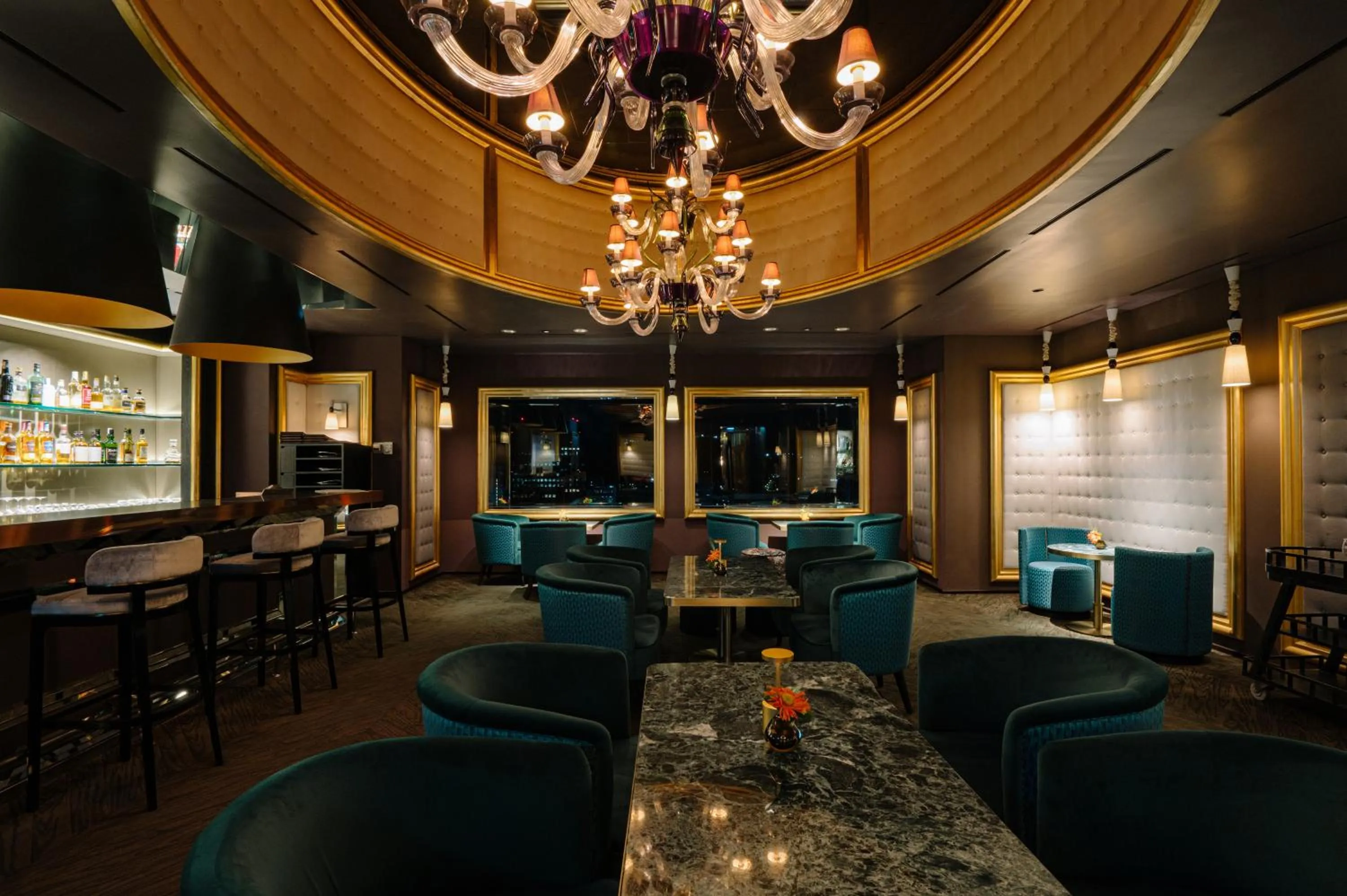 Lounge or bar in Lotte Hotel Seoul Executive Tower