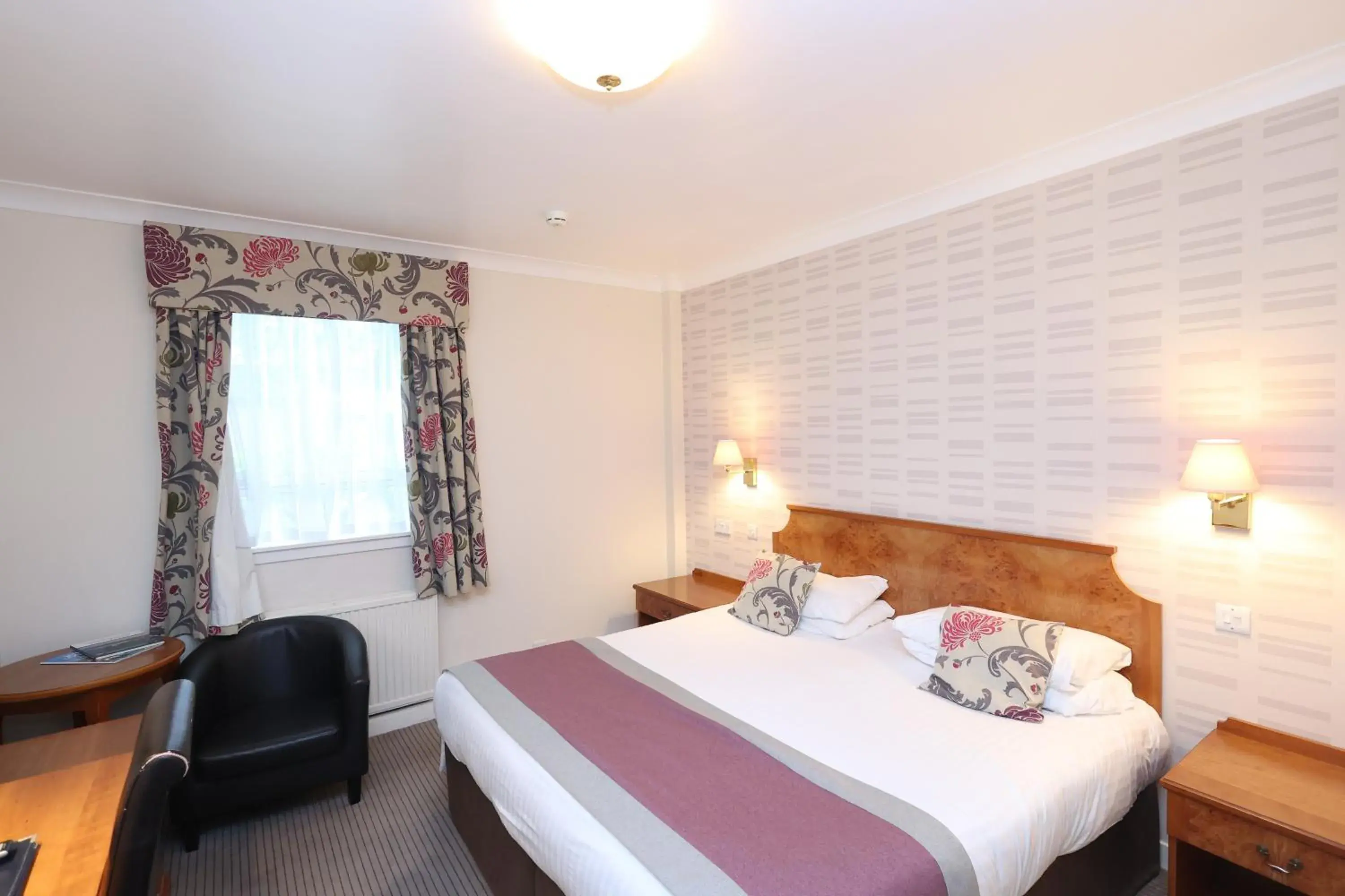 Bed in Pitbauchlie House Hotel - Sure Hotel Collection by Best Western Bed in Pitbauchlie House Hotel - Sure Hotel Collection by Best Western