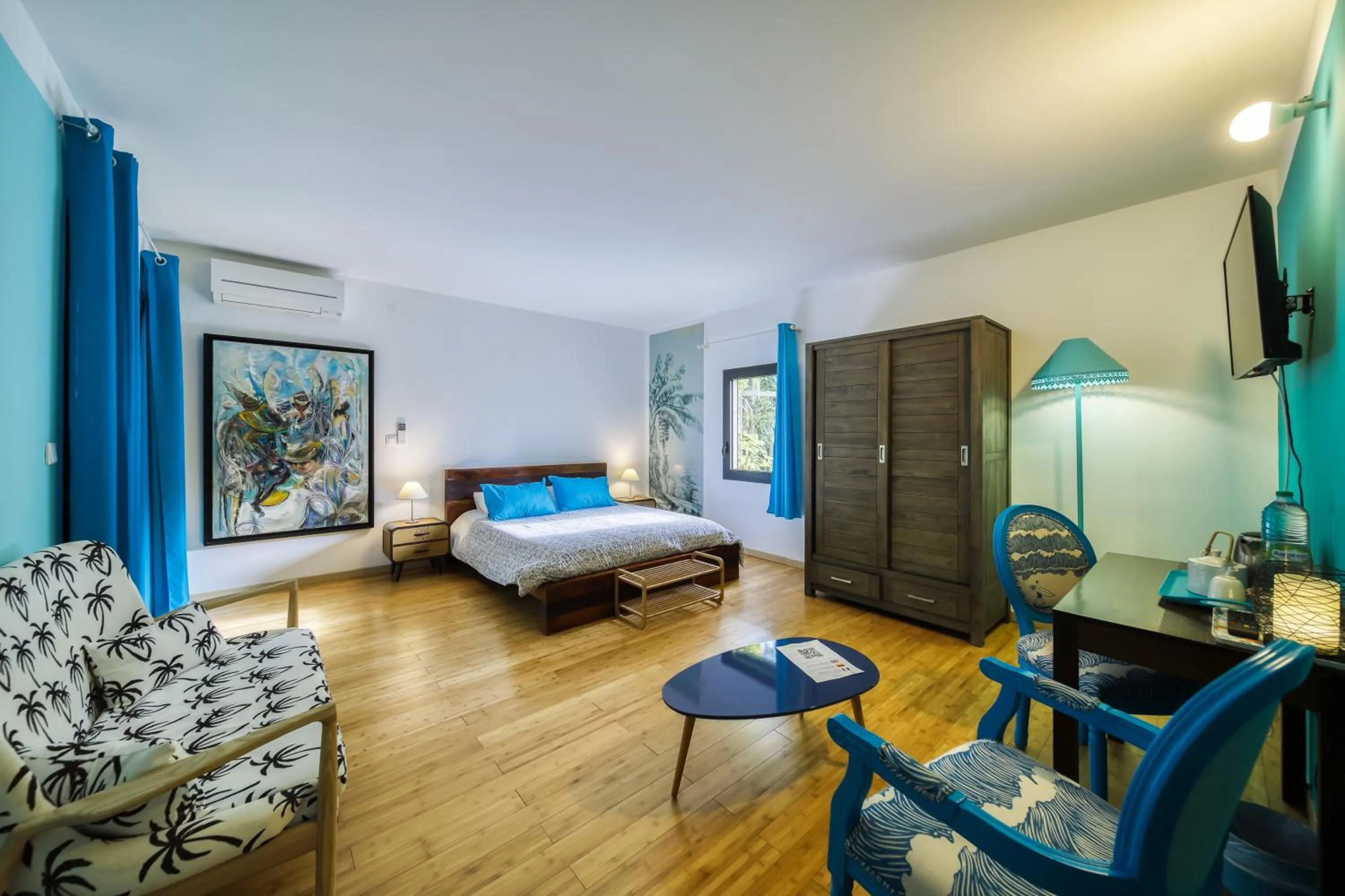 Property building in Poivre et Citronnelle