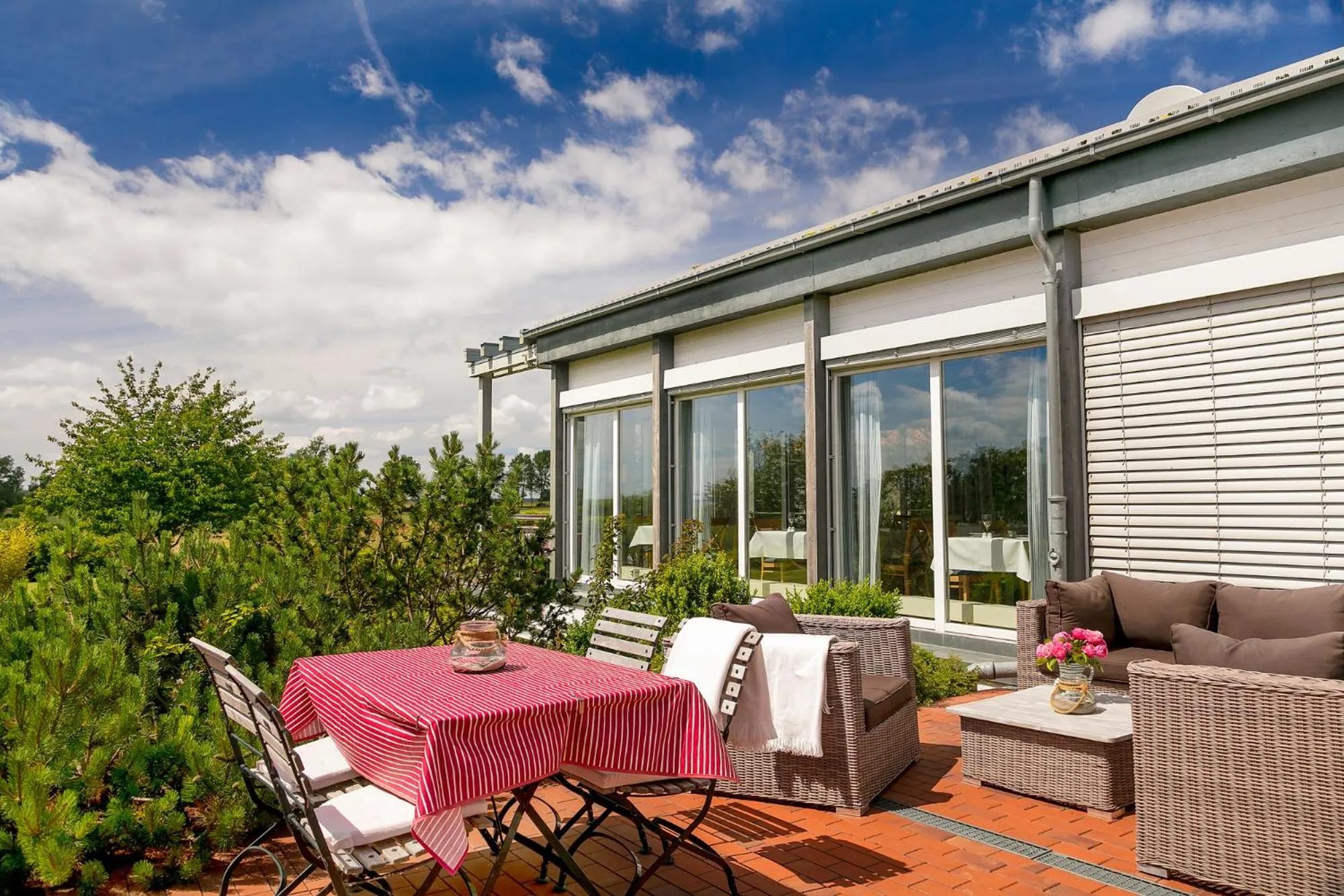 Restaurant/places to eat in H.W.S. Hotel Der Wilde Schwan