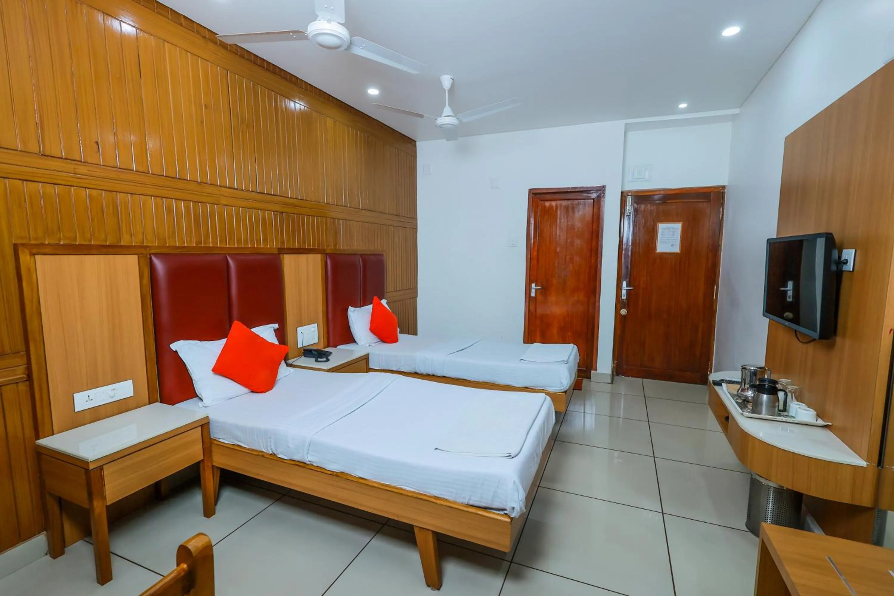 Bed in Hotel Janardana