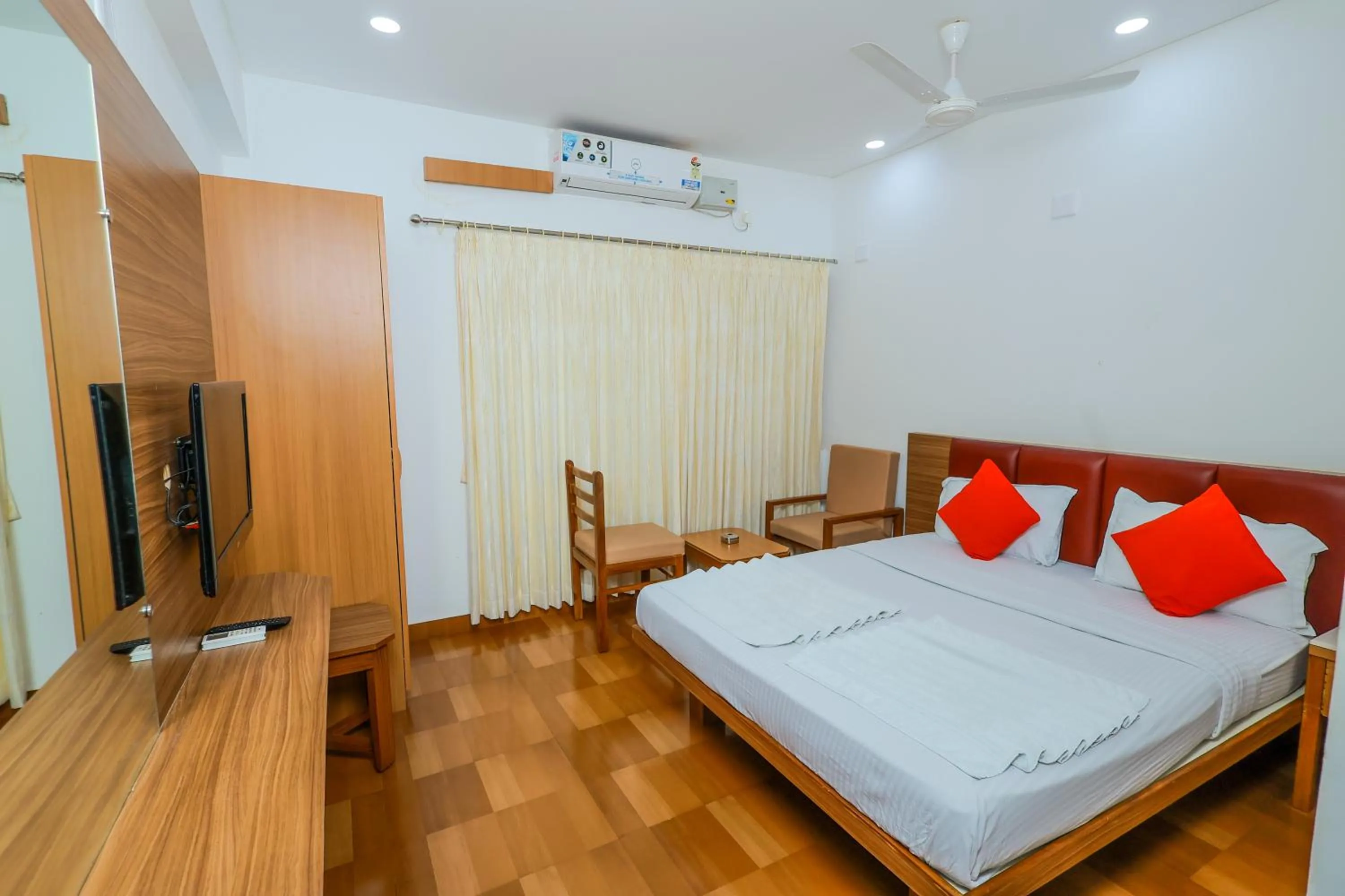 Bed in Hotel Janardana