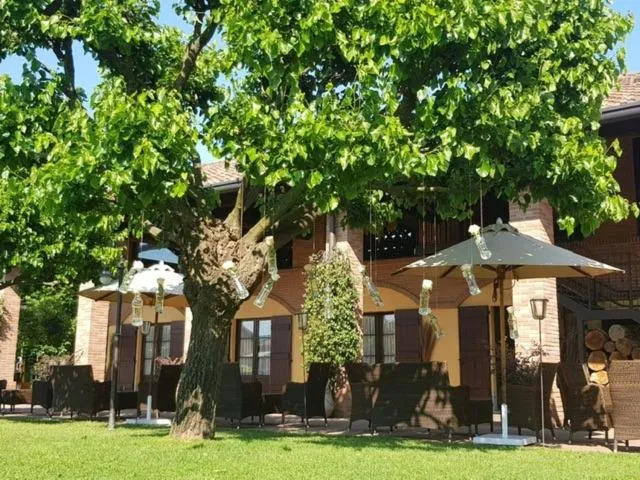 Garden view in Agriturismo La Camilla