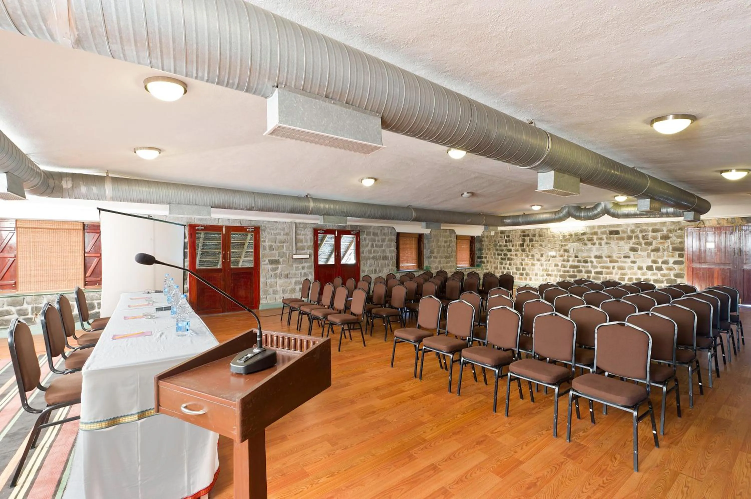 Restaurant/places to eat in Halez Sparsa Thiruvannamalai