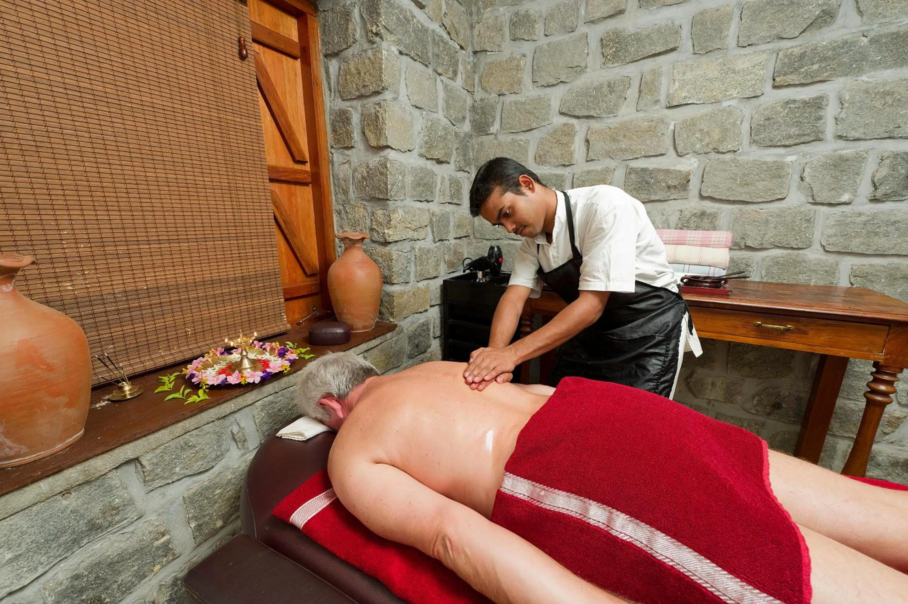 Massage in Halez Sparsa Thiruvannamalai
