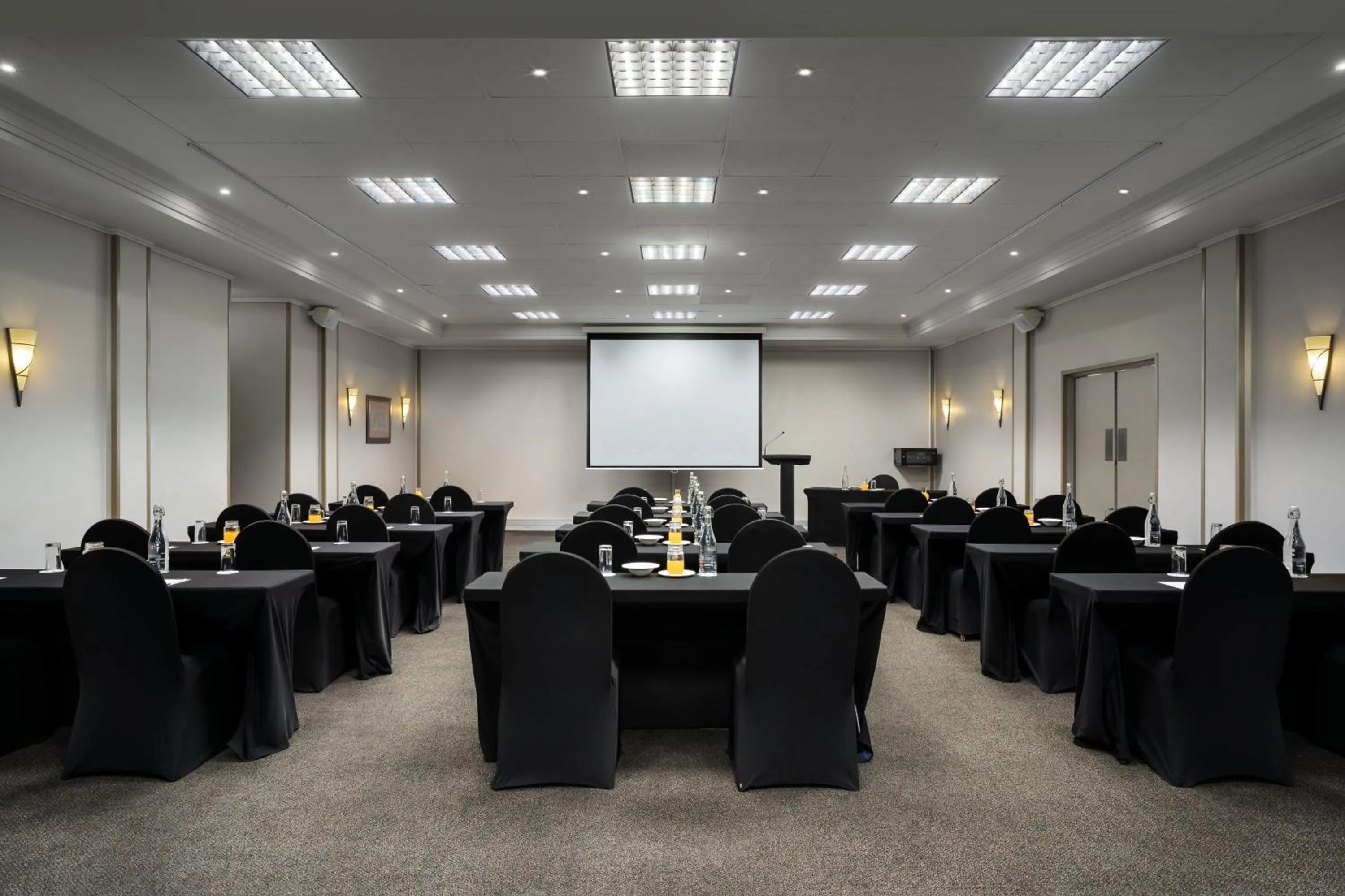 Meeting/conference room in Protea Hotel by Marriott Karridene Beach