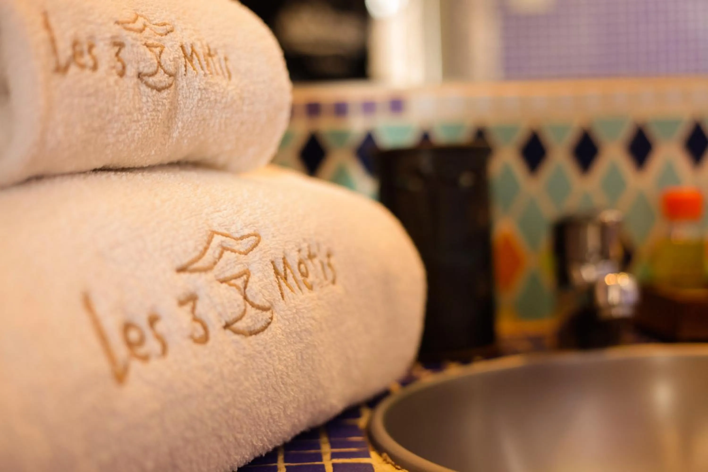 Property logo or sign in Les 3 Métis