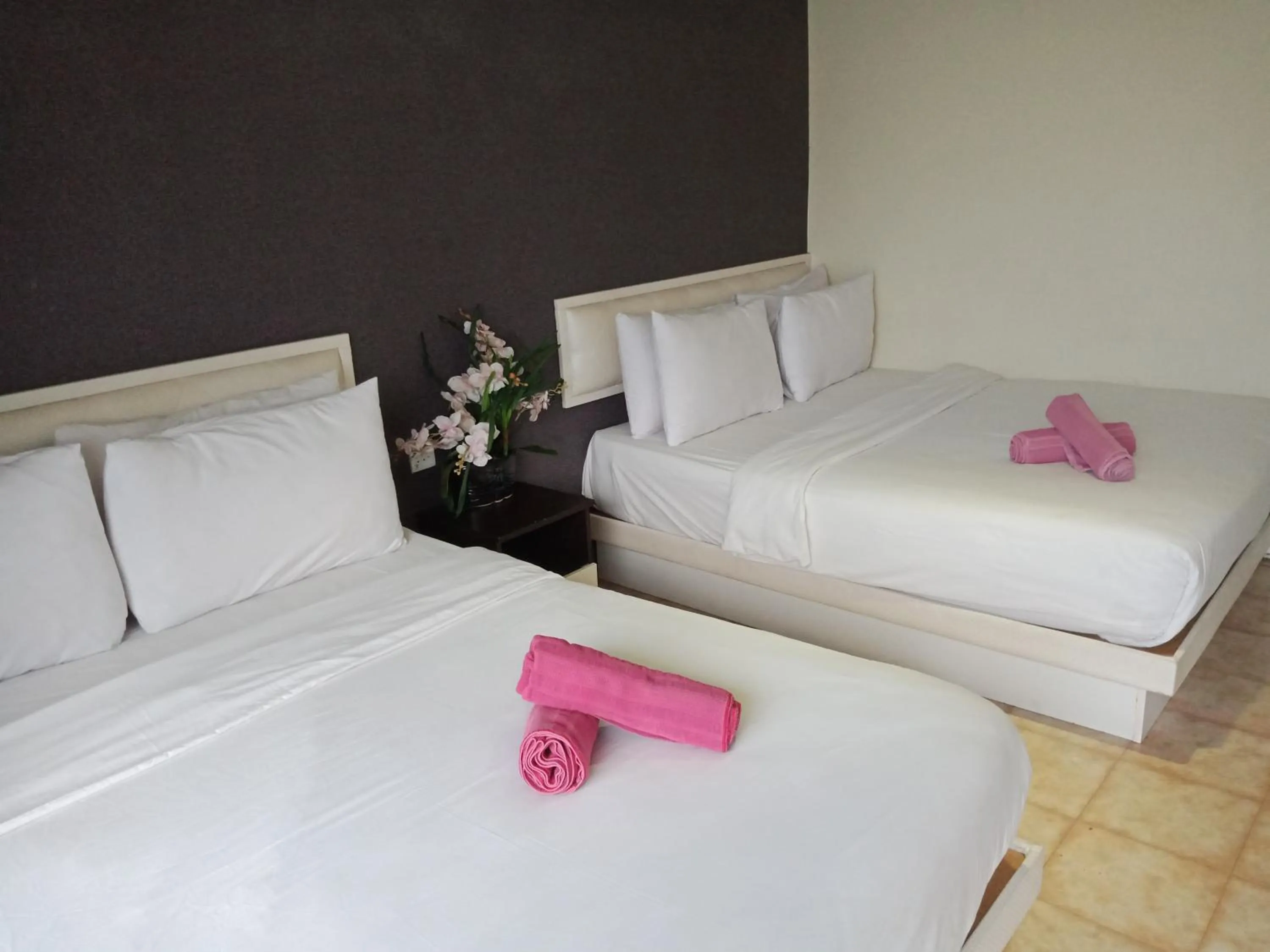 Photo of the whole room, Bed in Hotel 77 Rawang