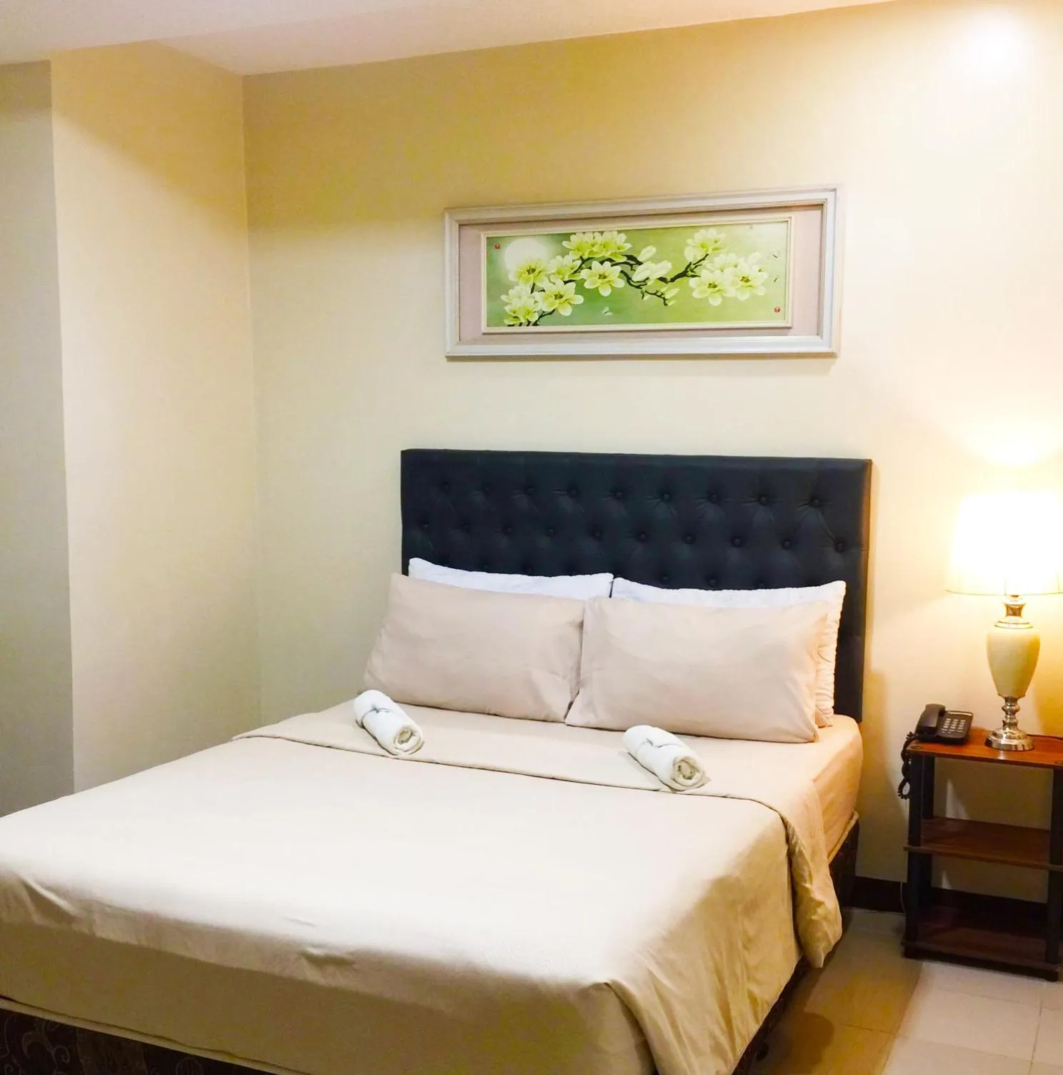 Bed in B&J Guesthouse and Tours