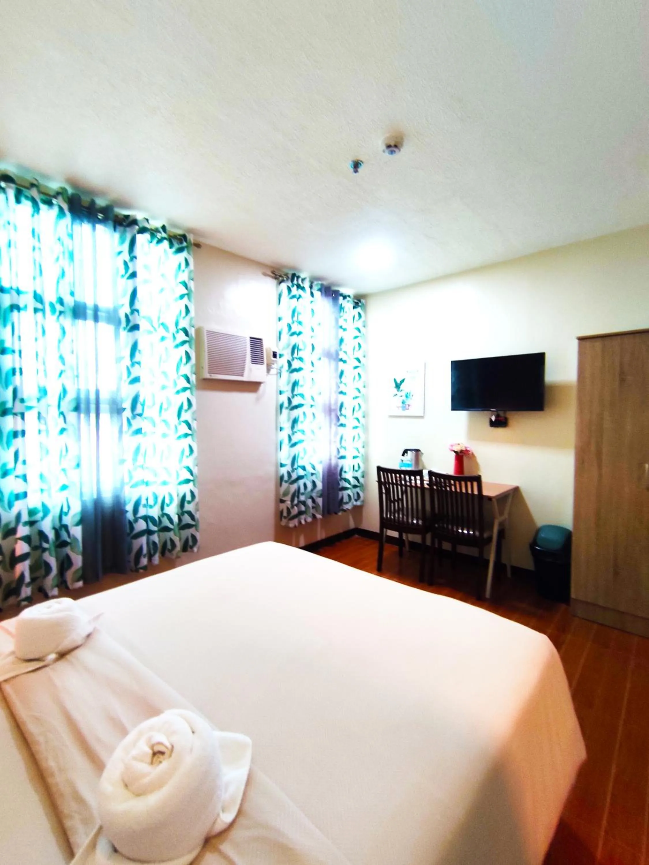 Bed in B&J Guesthouse and Tours