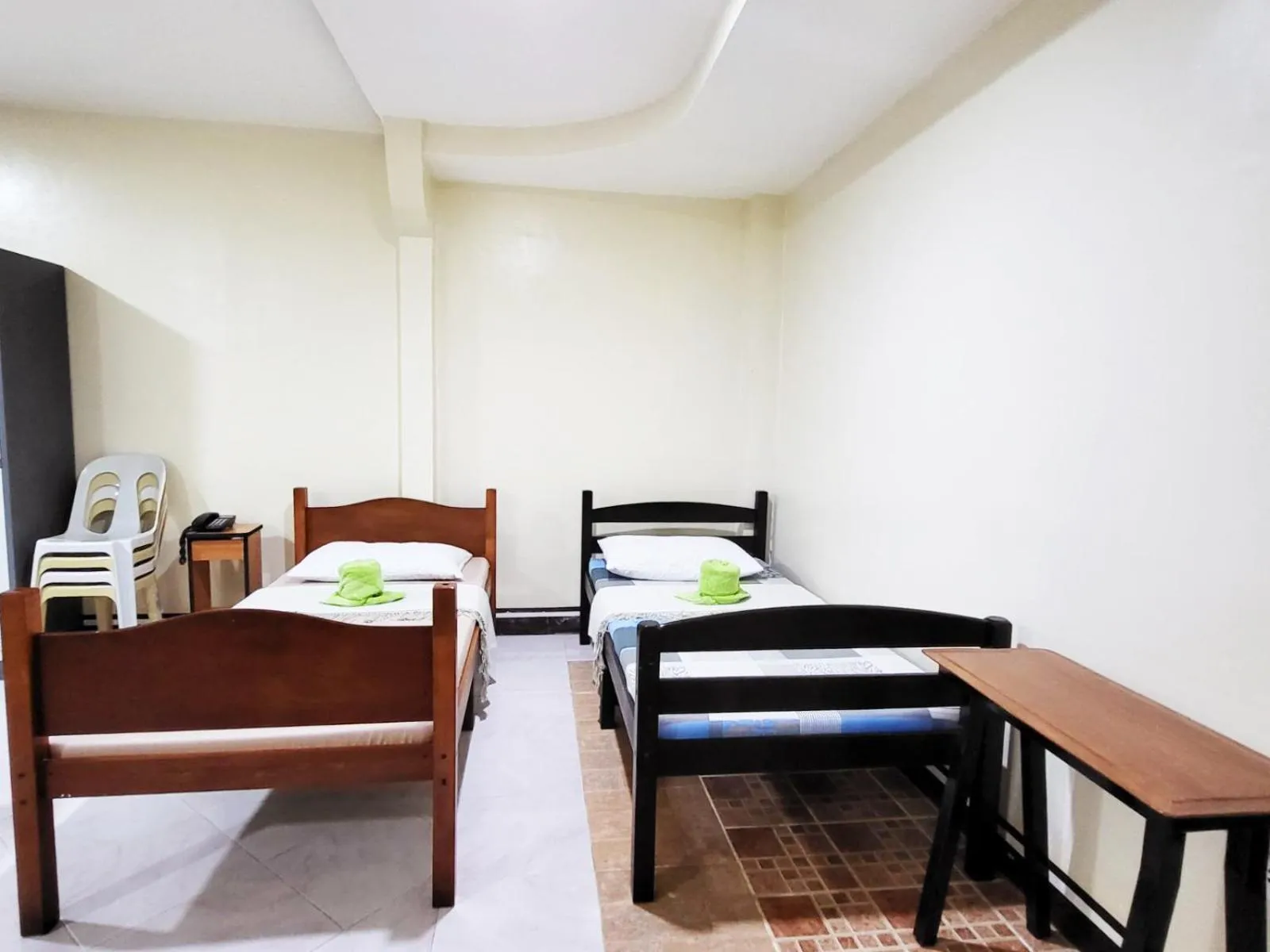 Bed in B&J Guesthouse and Tours