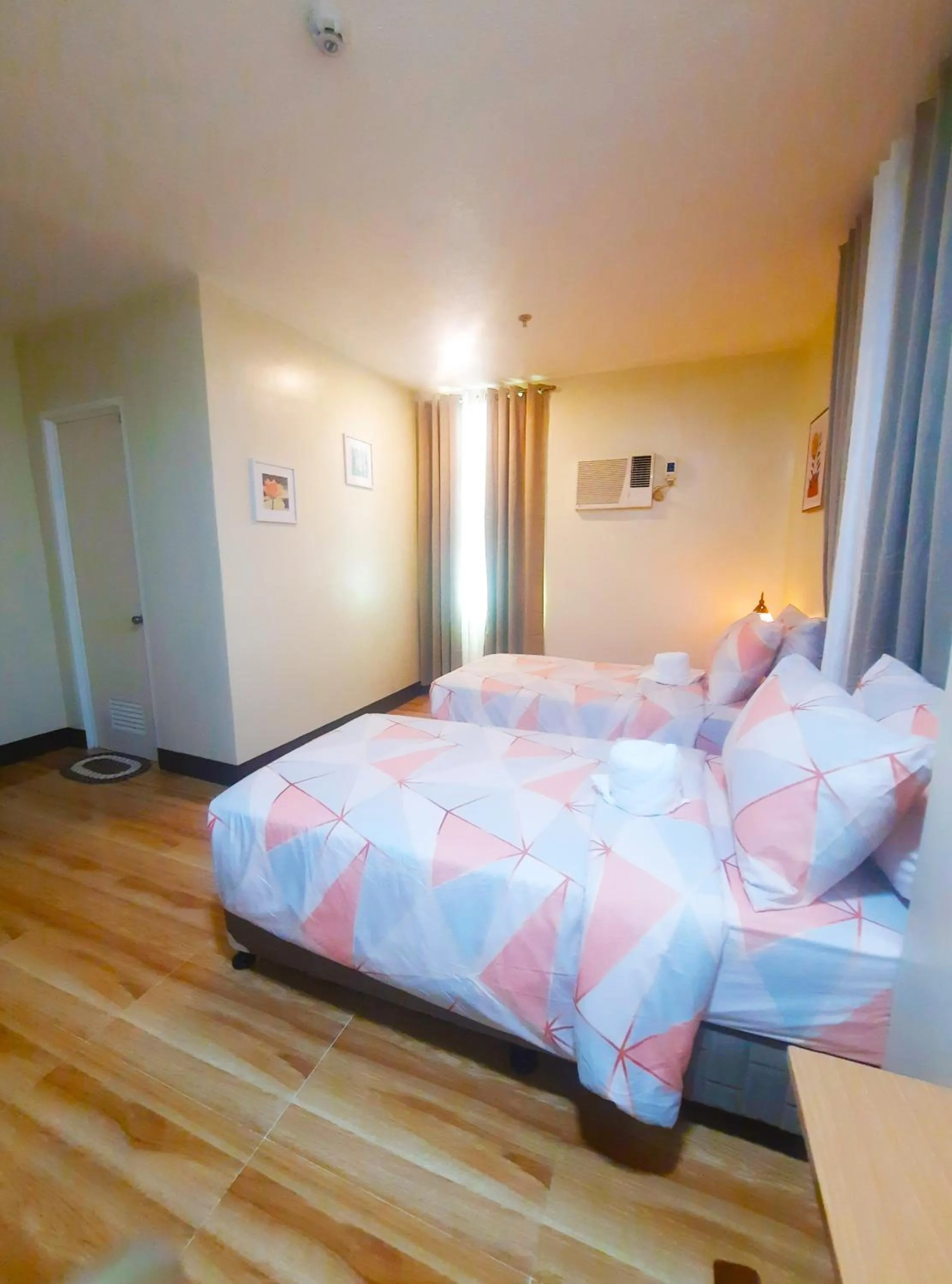 Bed in B&J Guesthouse and Tours