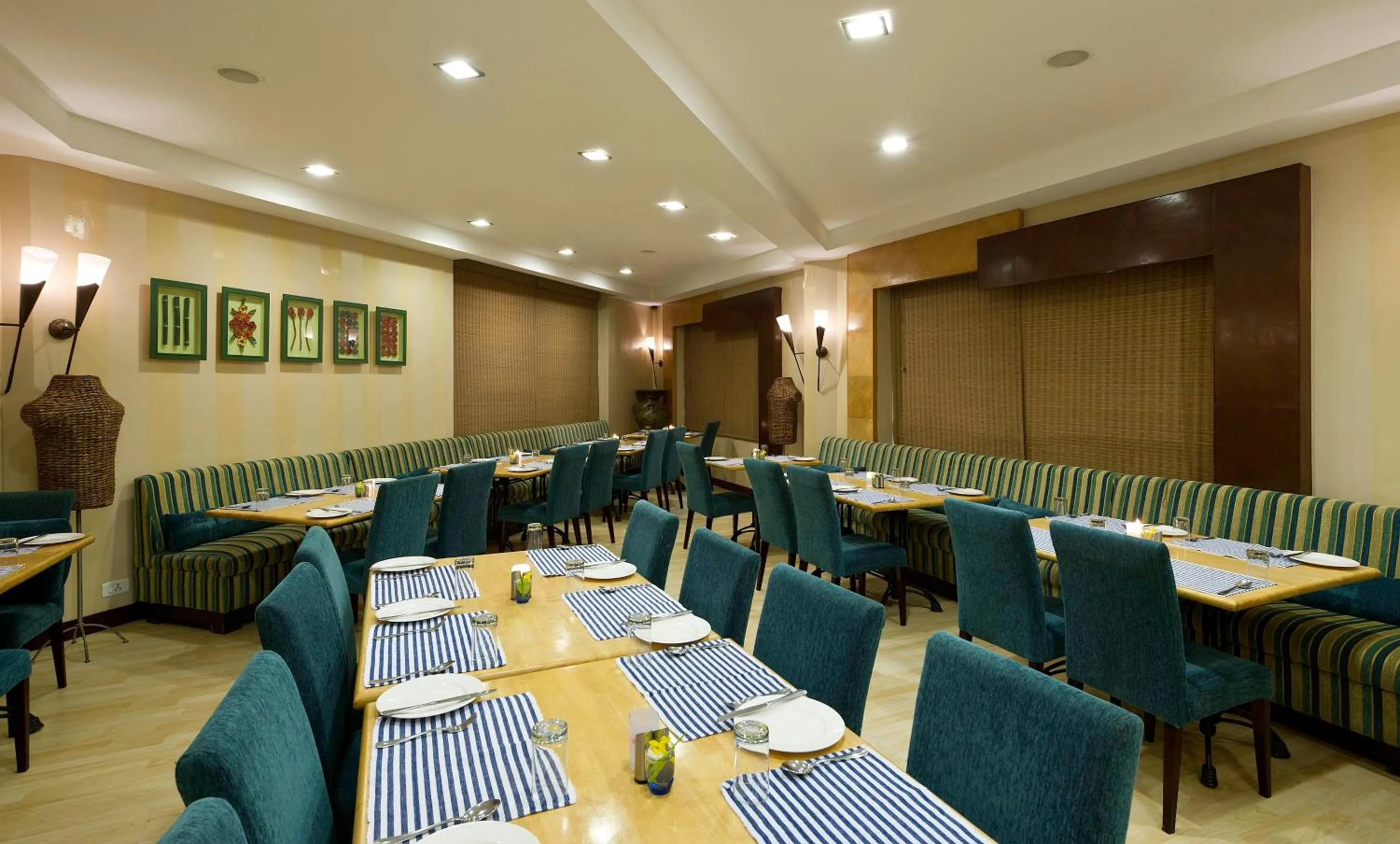 Restaurant/places to eat in Annai Celestial Resorts