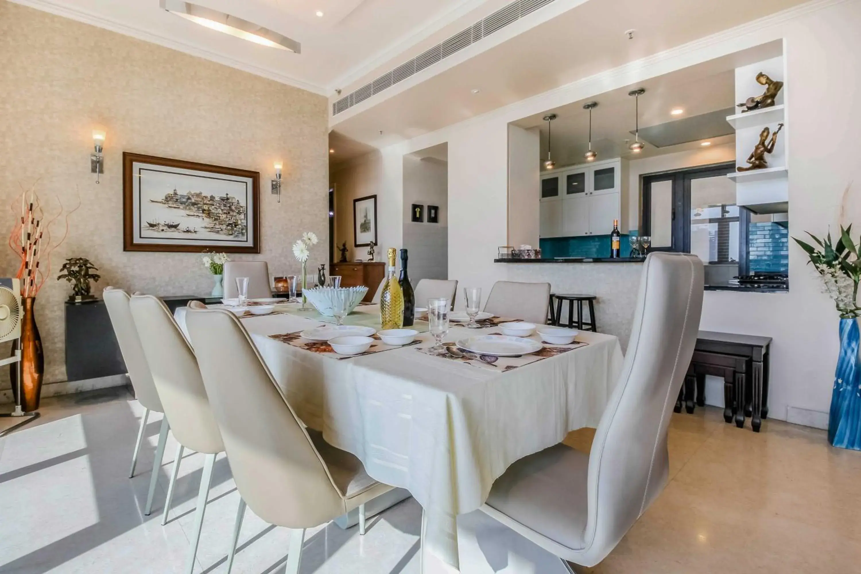4BHK serviced apartment near Golf Course Road Gurgaon 4BHK serviced apartment near Golf Course Road Gurgaon