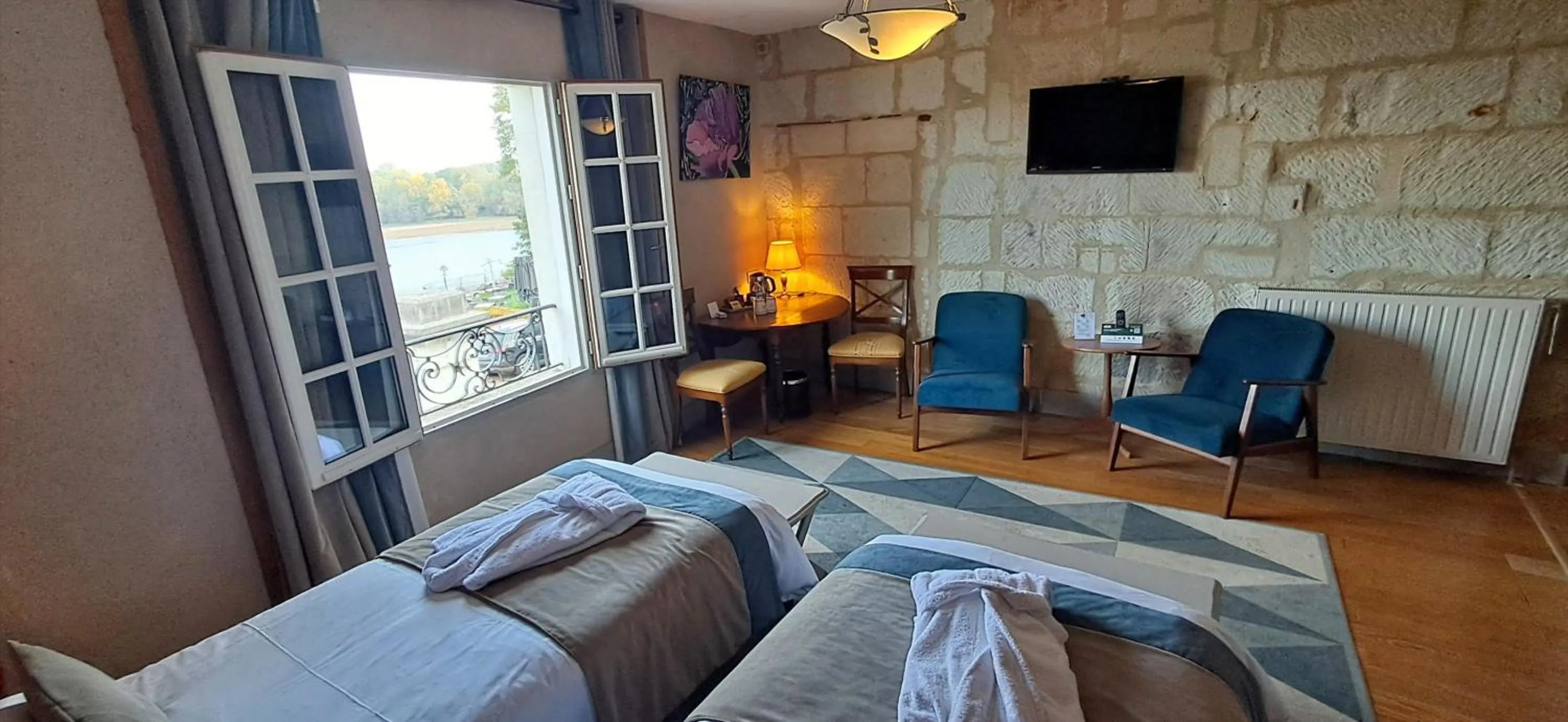 Logis Hôtel Le Bussy