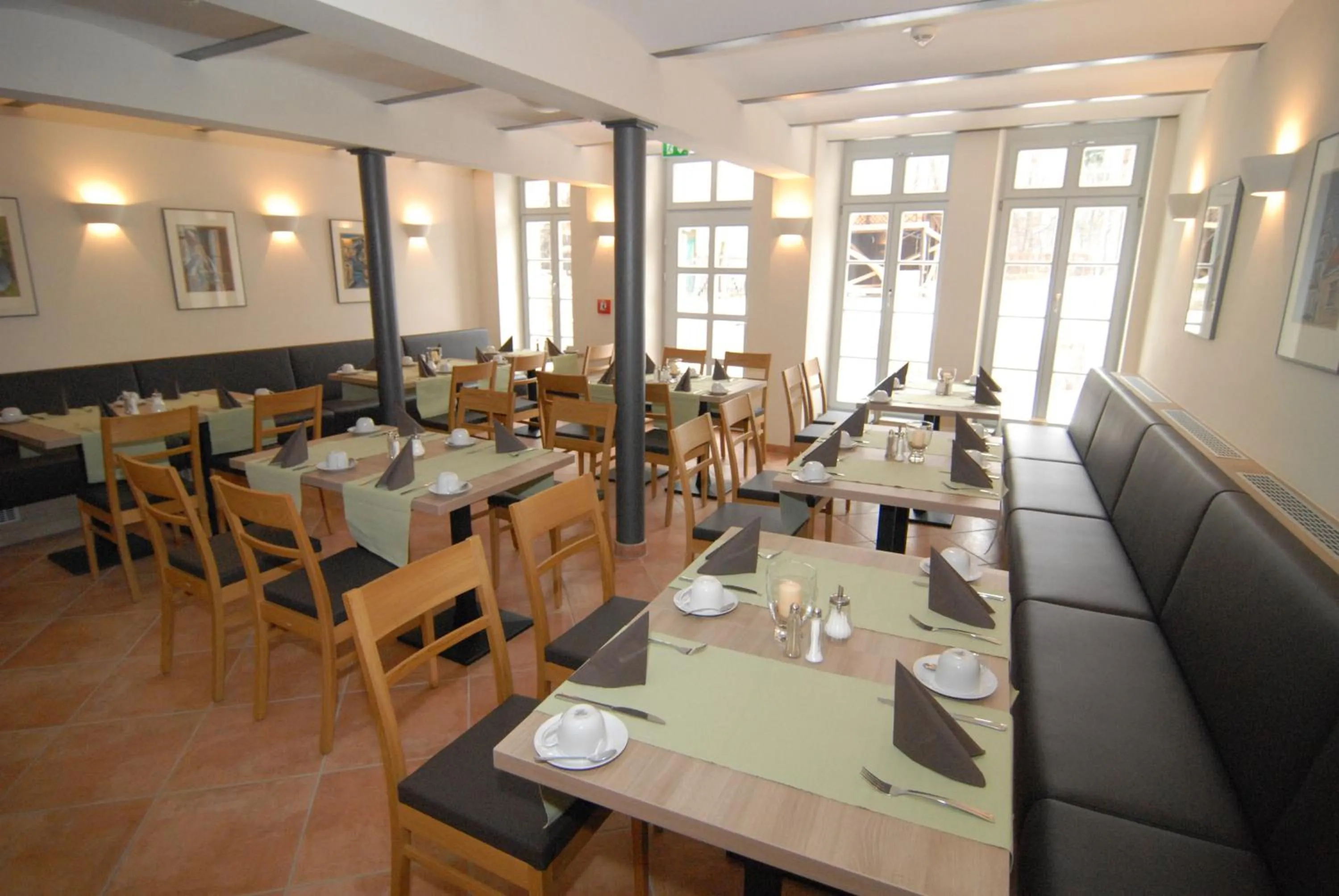 Restaurant/places to eat in Hotel am Goethehaus