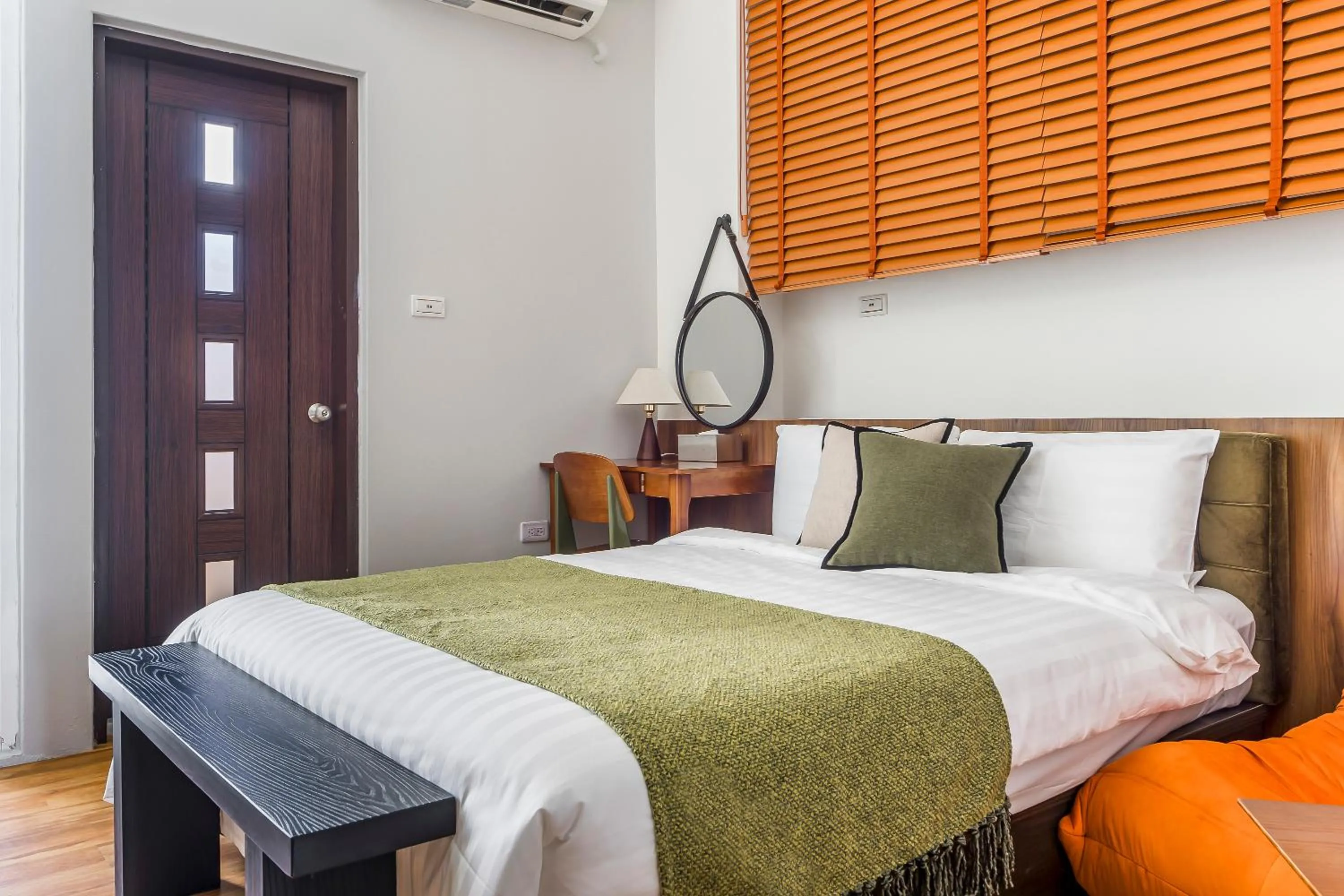 Bed in Oriental Blue Inn