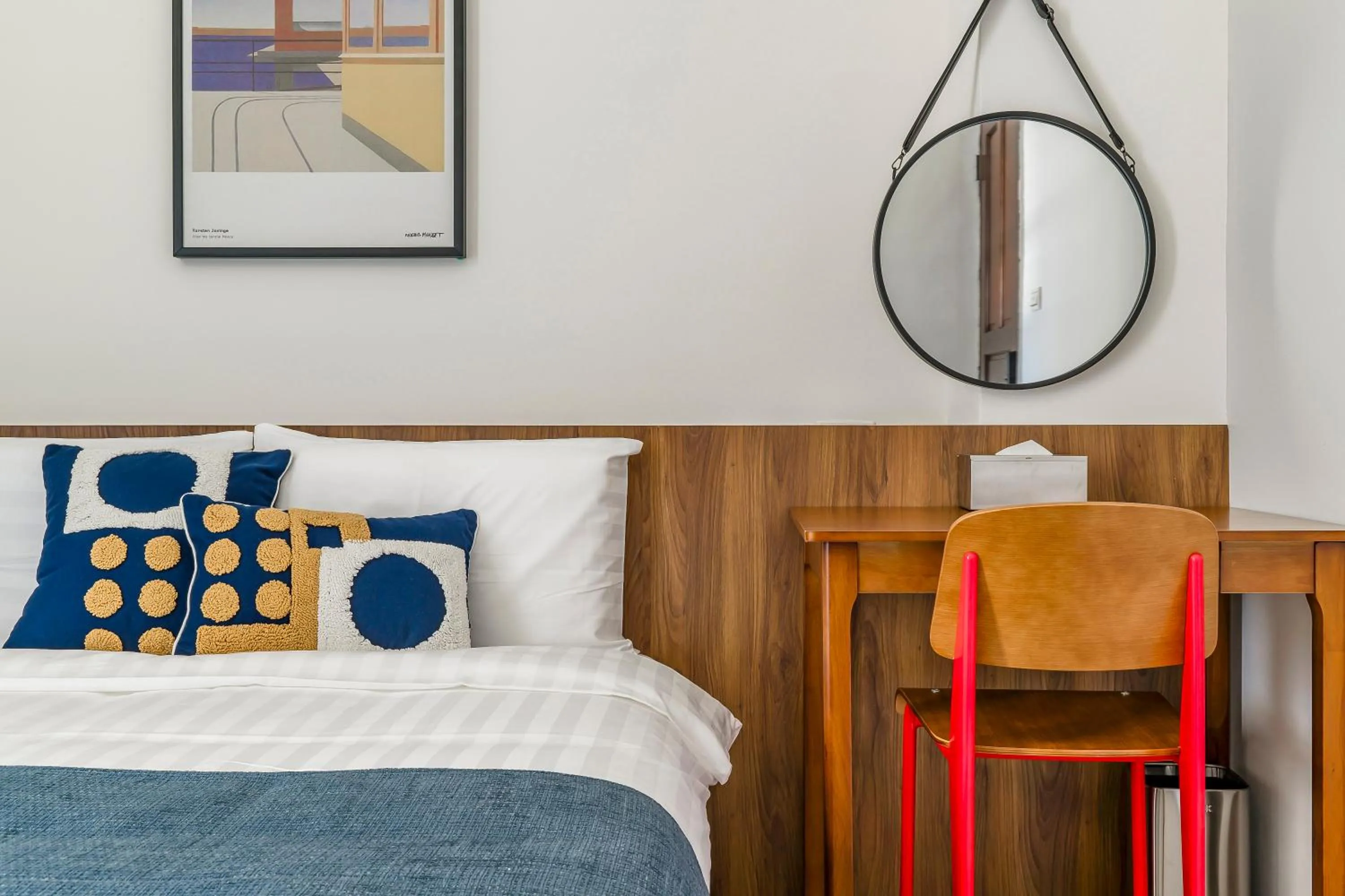 Bed in Oriental Blue Inn