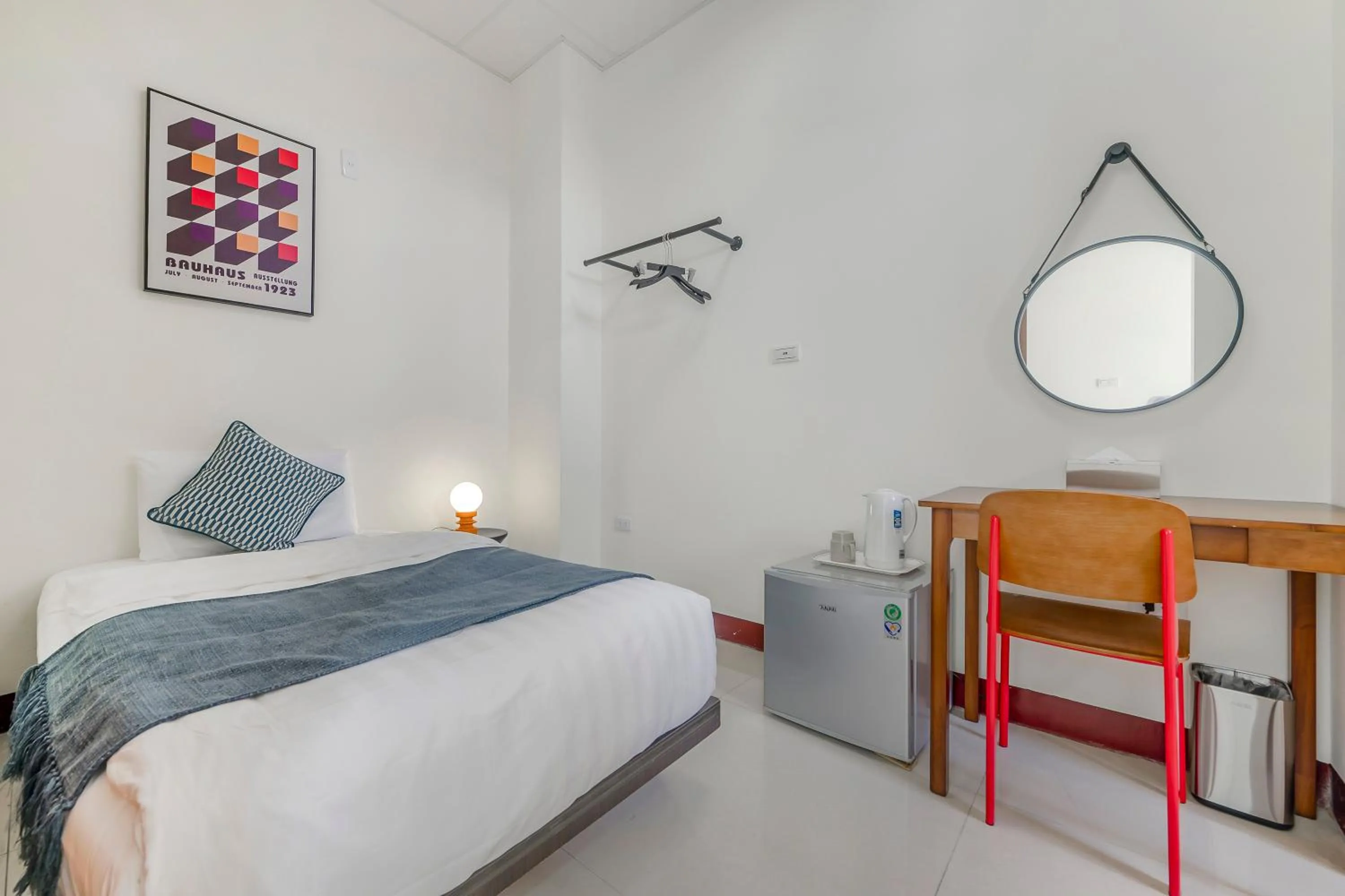 Bed in Oriental Blue Inn