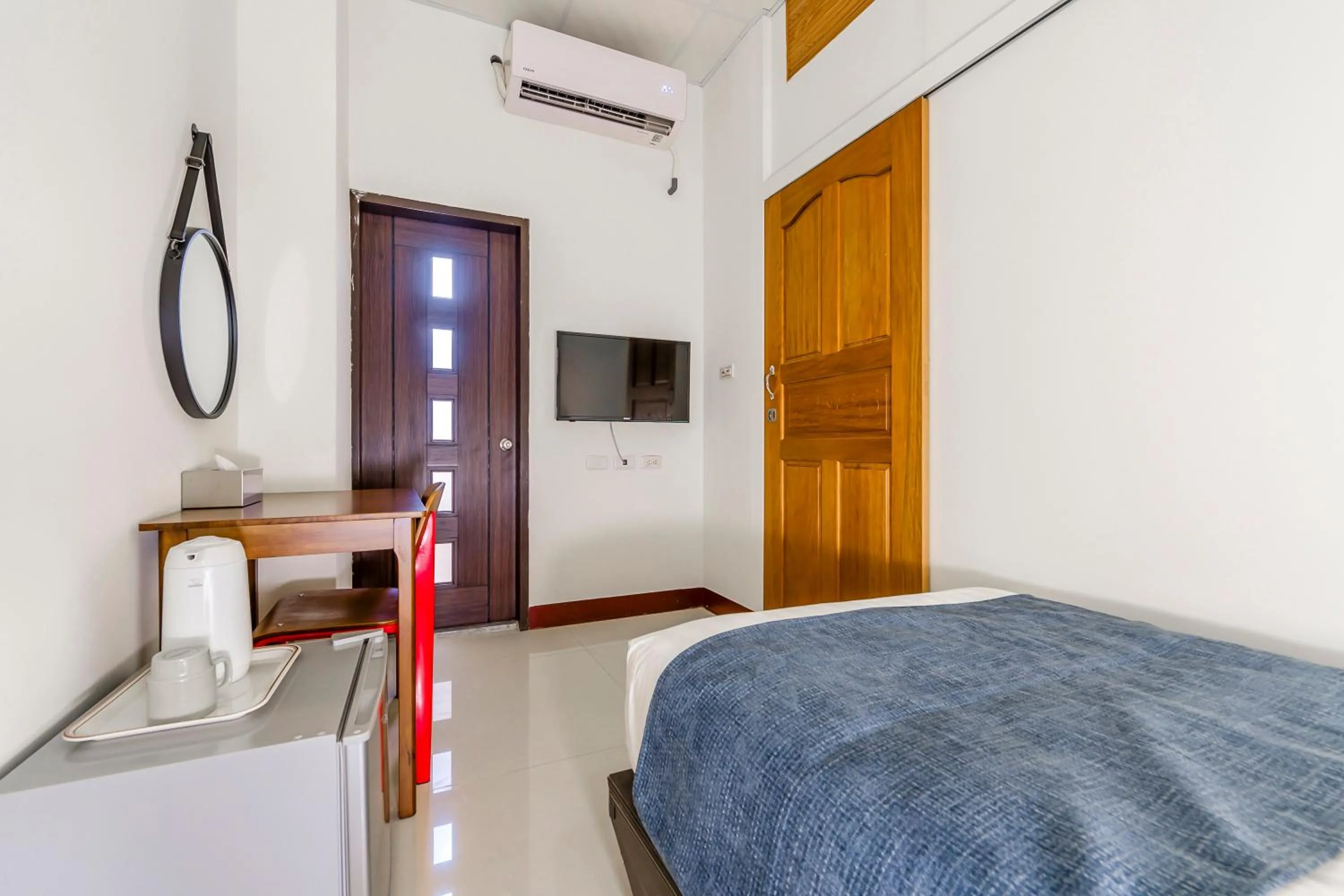 Bed in Oriental Blue Inn